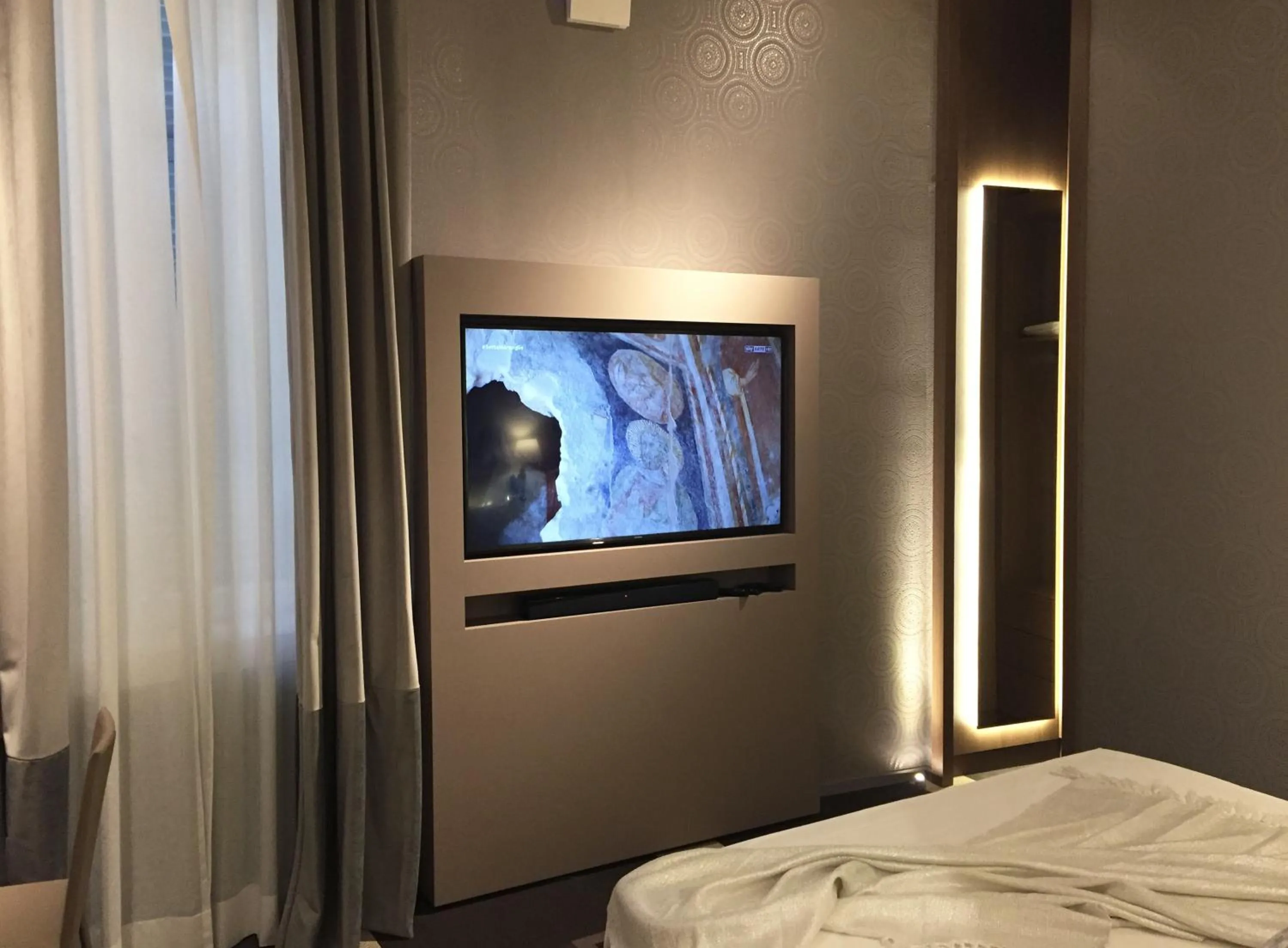Bed in Private Luxury Suites