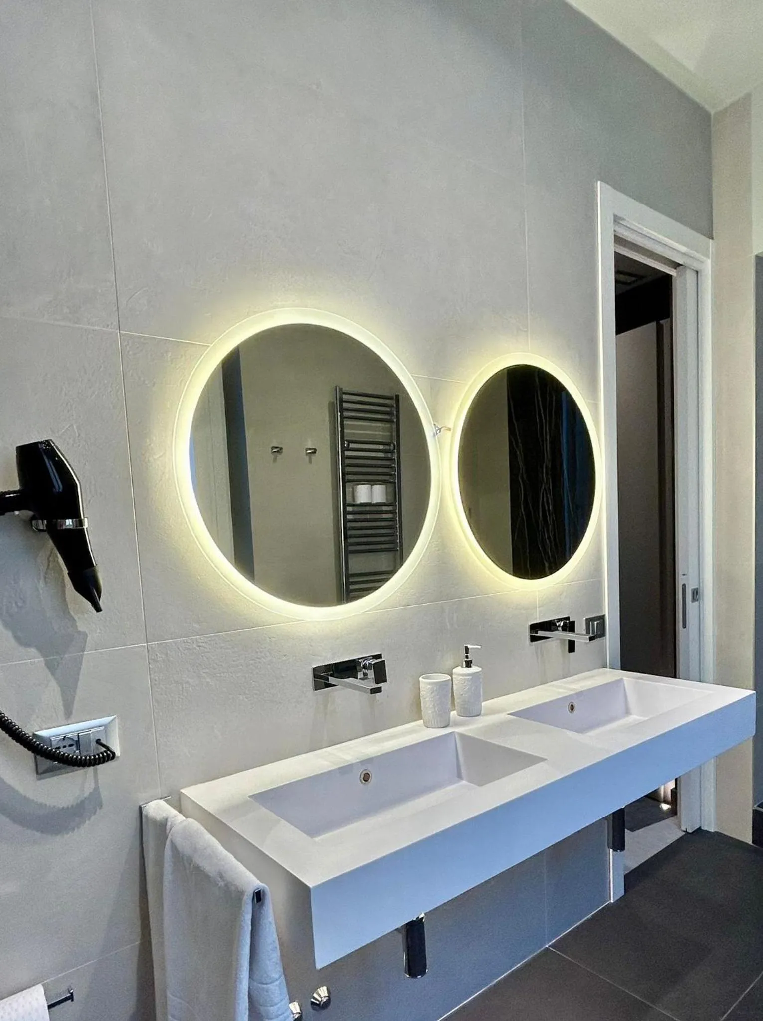 Bathroom in Private Luxury Suites