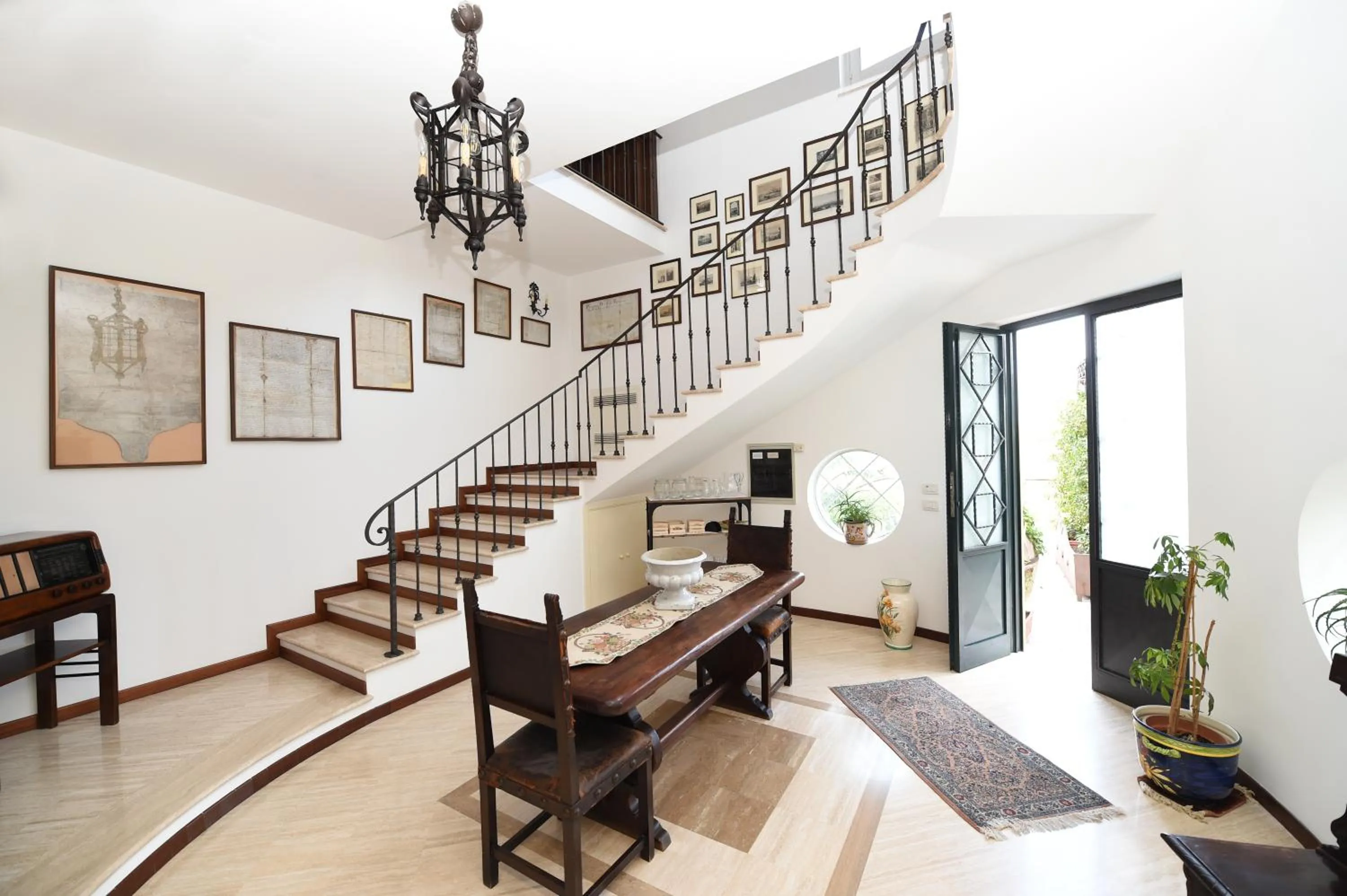 Living room in Bella Sorrento B&B