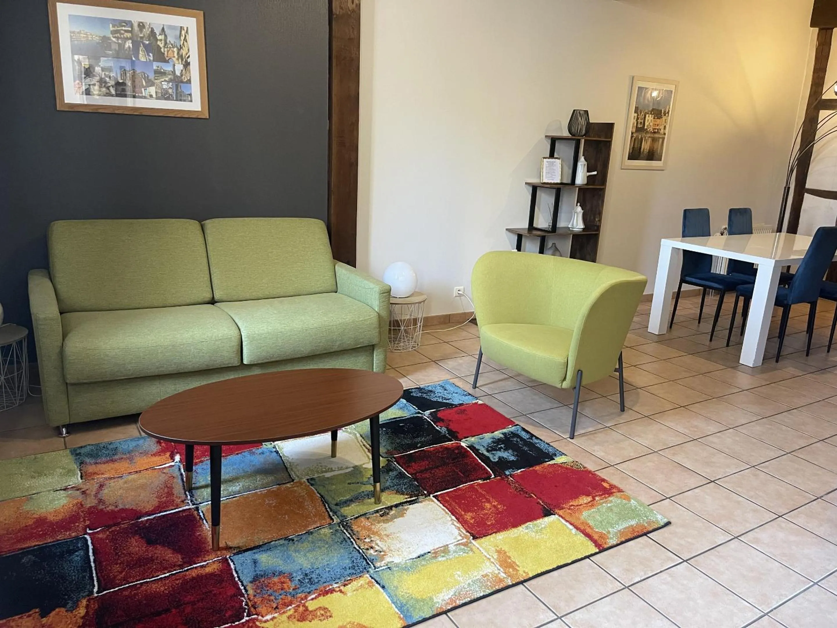 Living room in Appartement Le Coche d'Eau Auxerre Les Quais