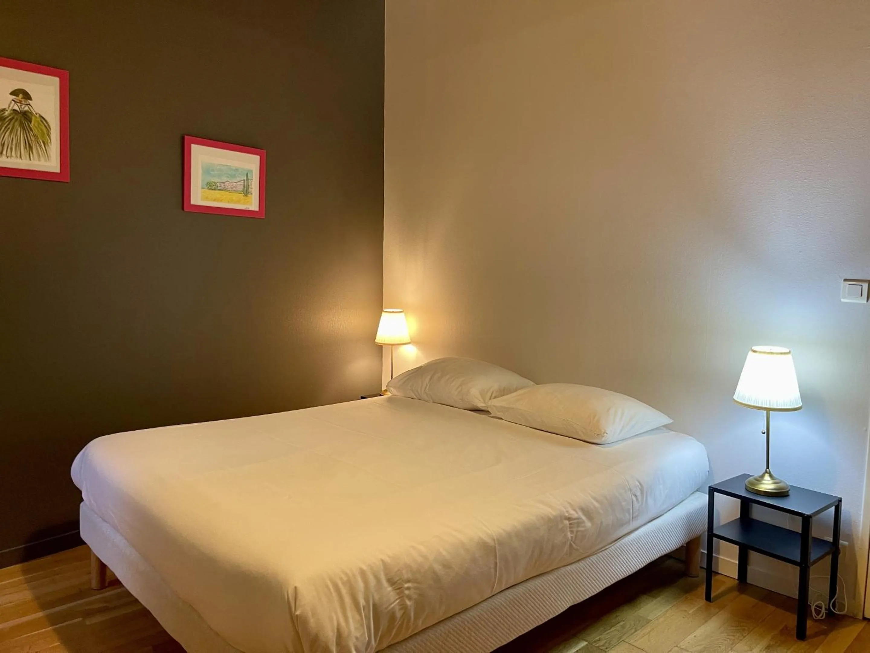 Bedroom, Bed in Appartement Le Coche d'Eau Auxerre Les Quais