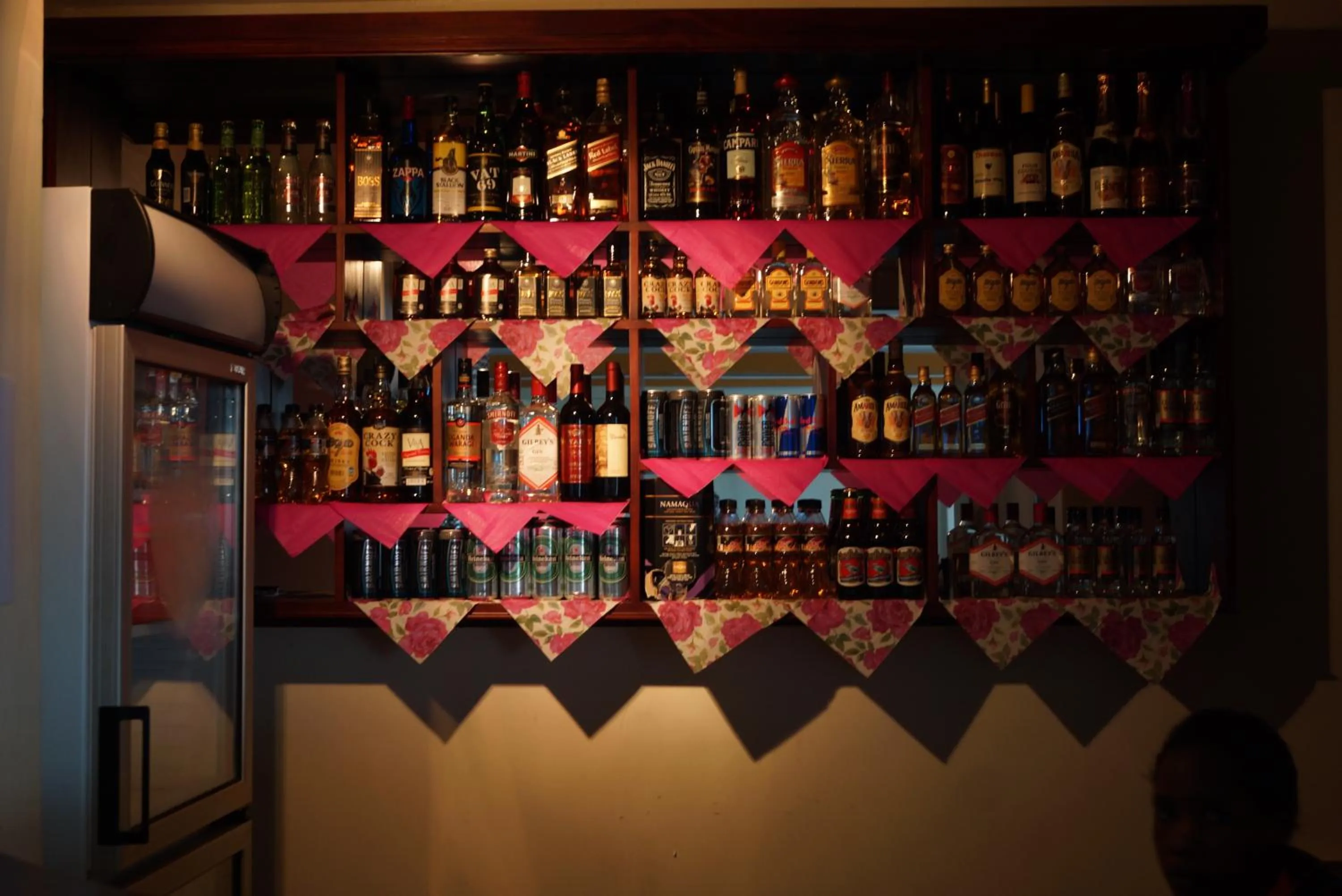 Lounge or bar in Diamonds Hotel Kampala