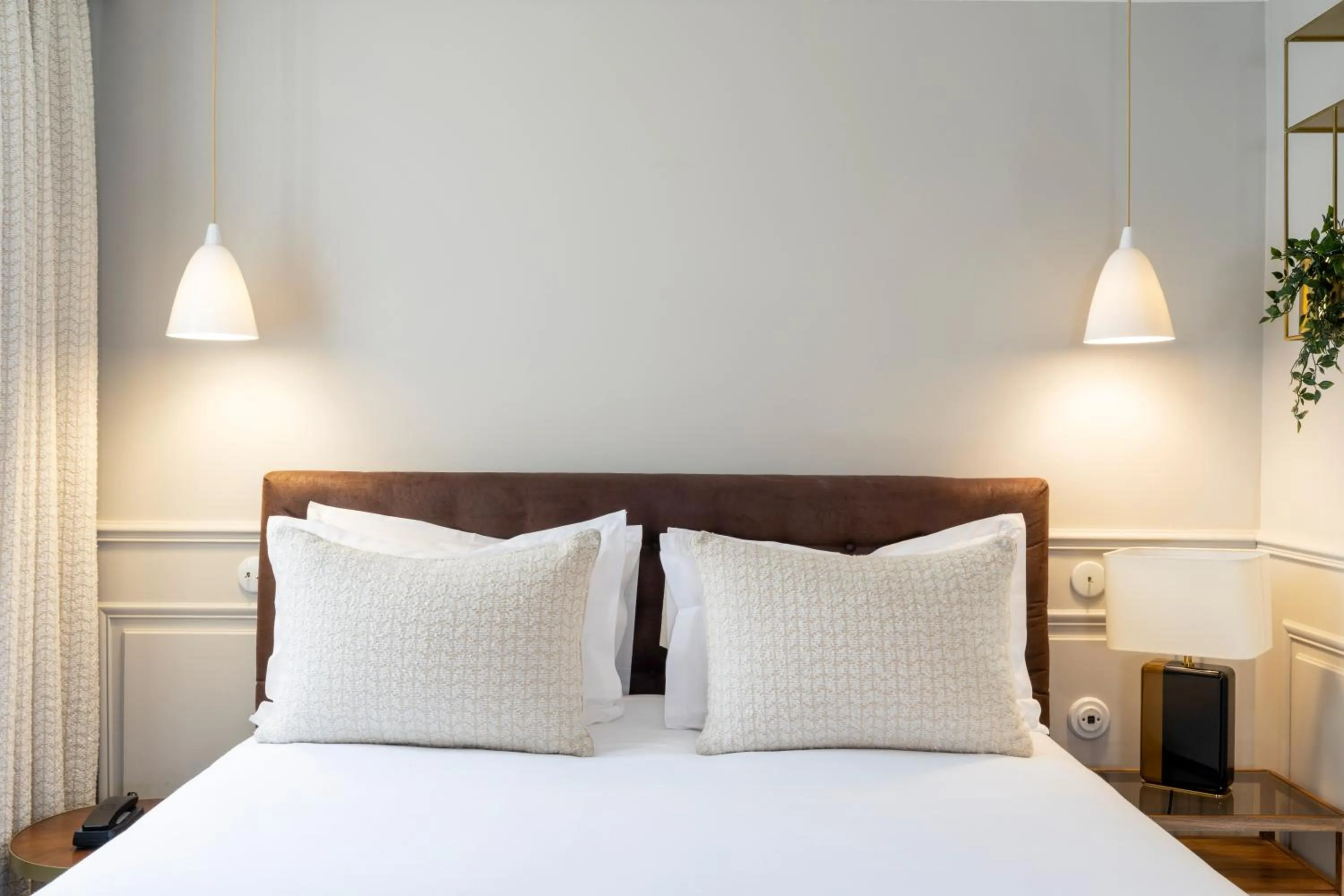 Decorative detail, Bed in Hôtel Madeleine Haussmann