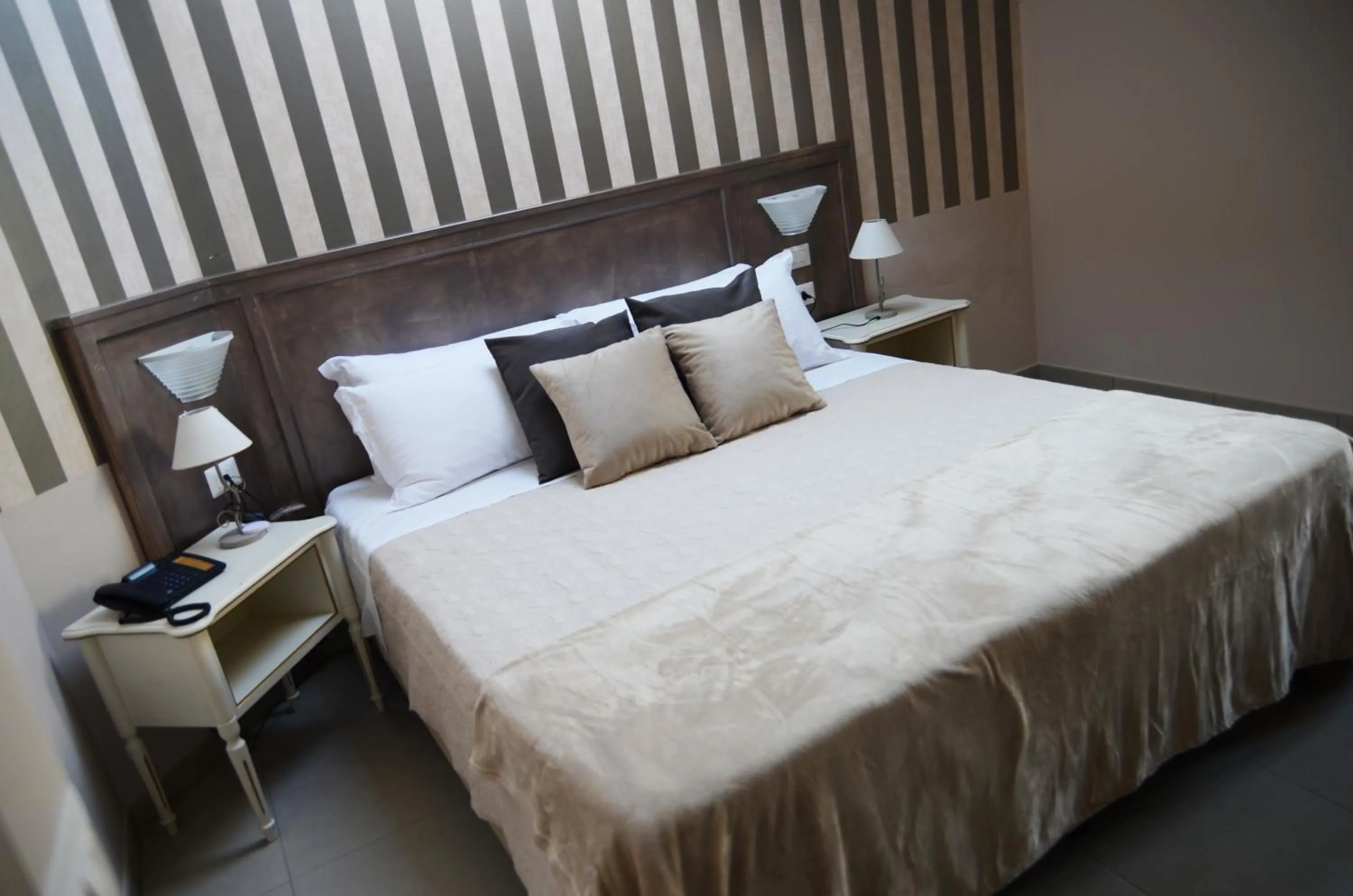 Other, Bed in Hotel Giulio Cesare