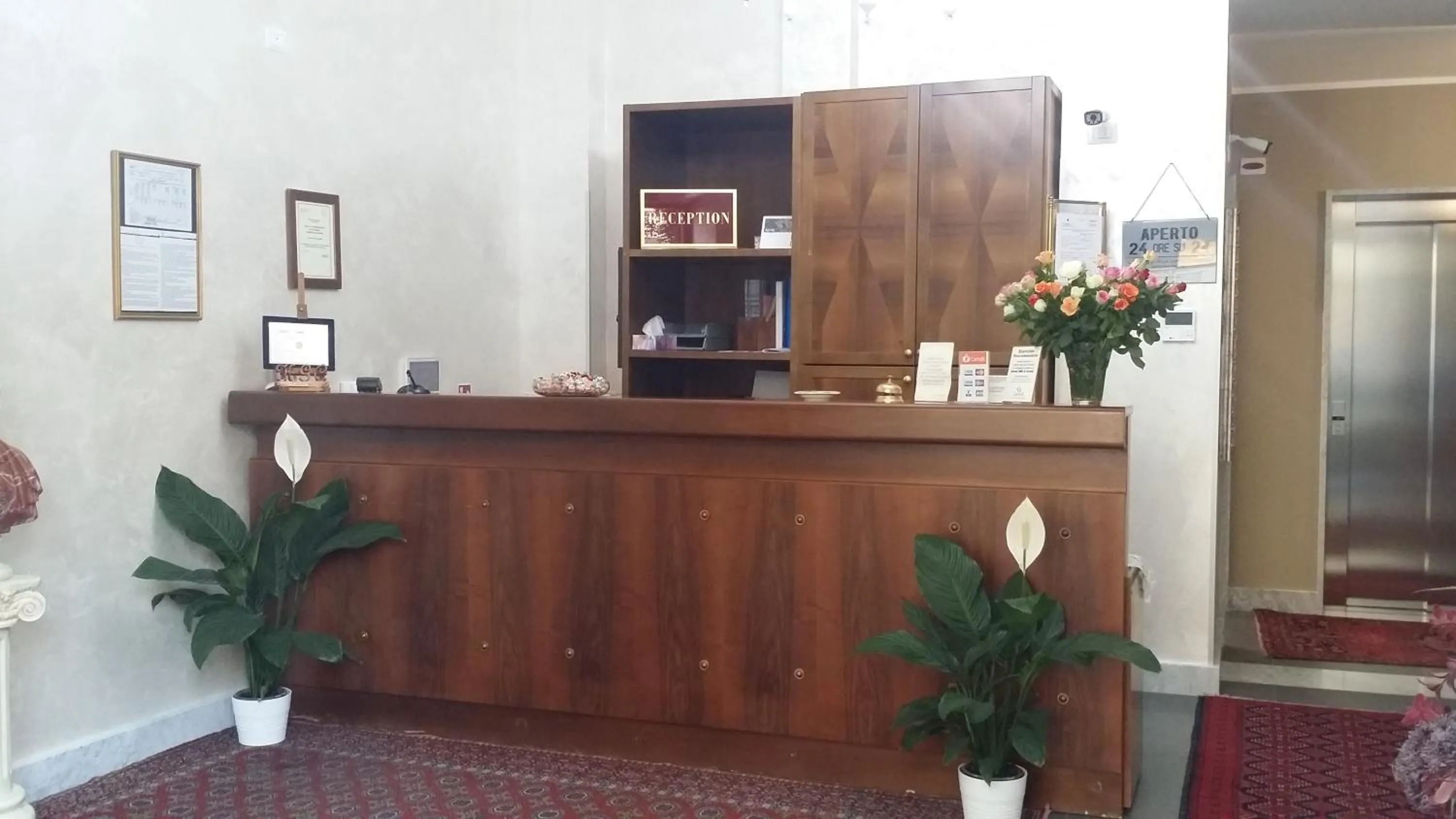 Lobby or reception in Hotel Giulio Cesare