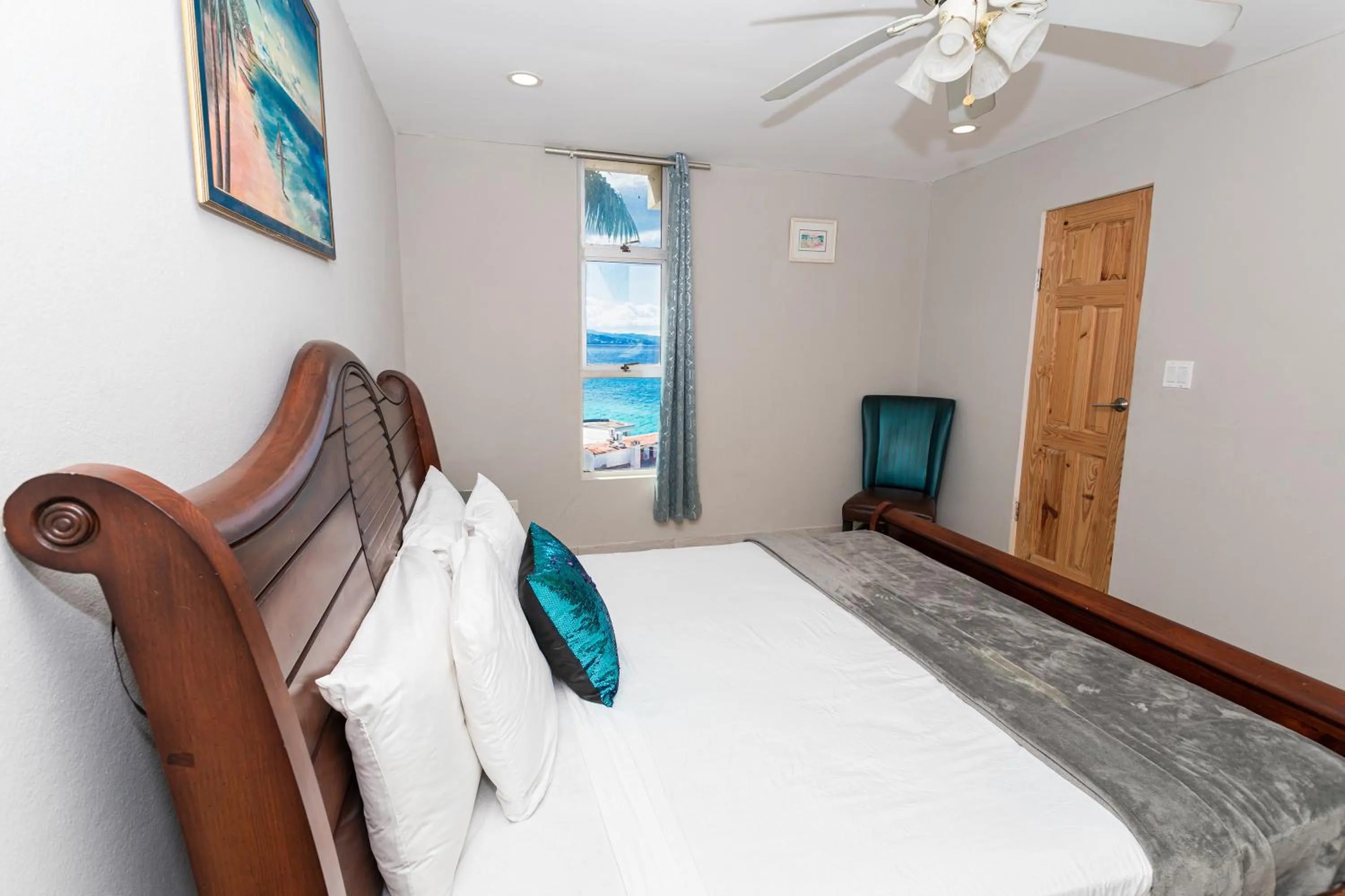 Bed in Montego Bay Club Apartments