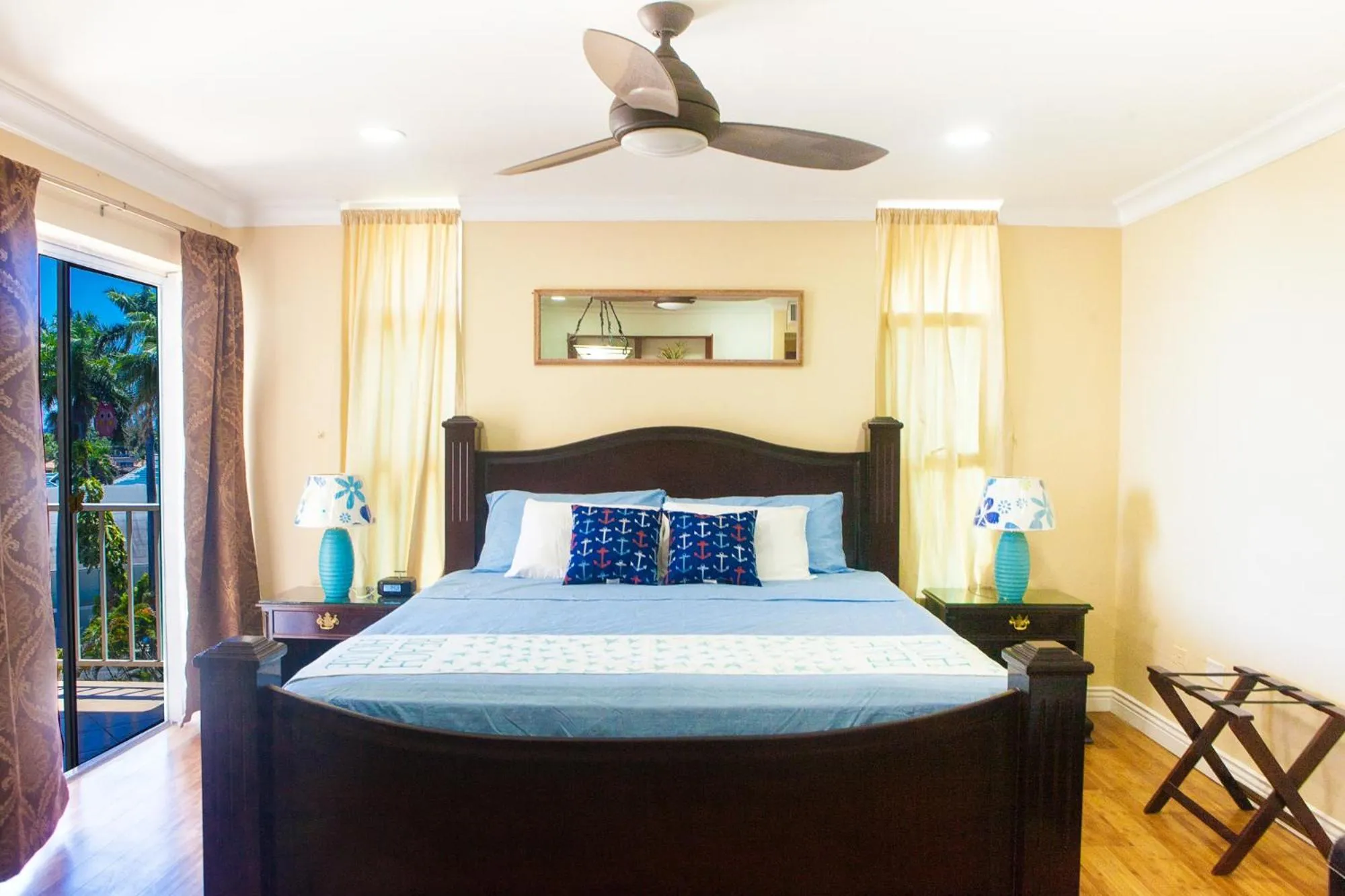 Bed in Montego Bay Club Apartments