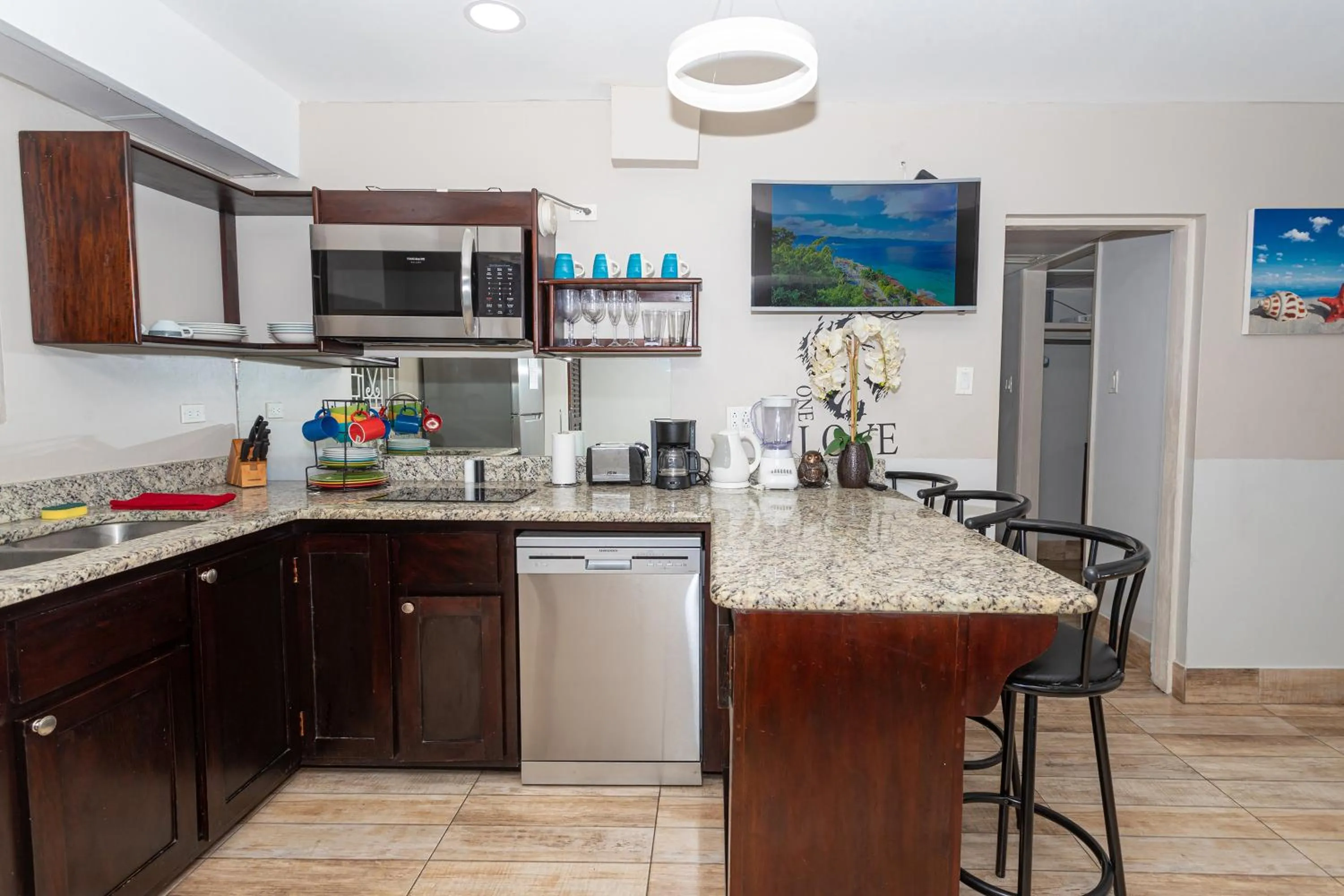 Kitchen or kitchenette in Montego Bay Club Apartments