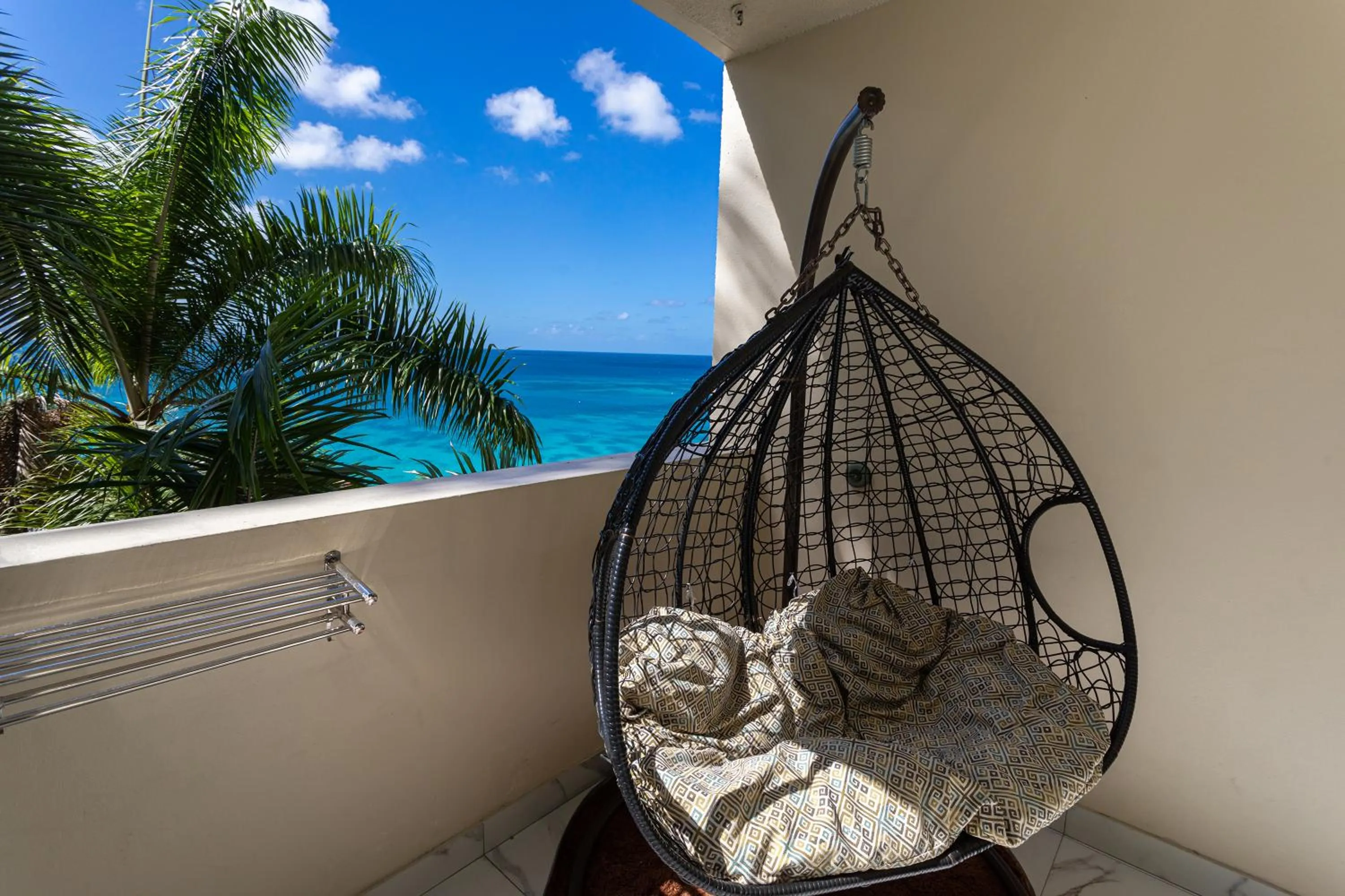 Day in Montego Bay Club Apartments