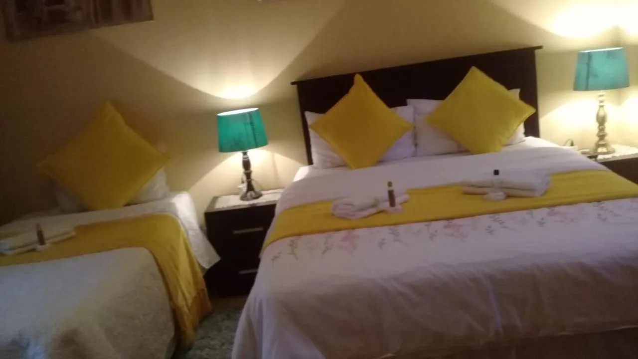 Shower, Bed in Sleepwell