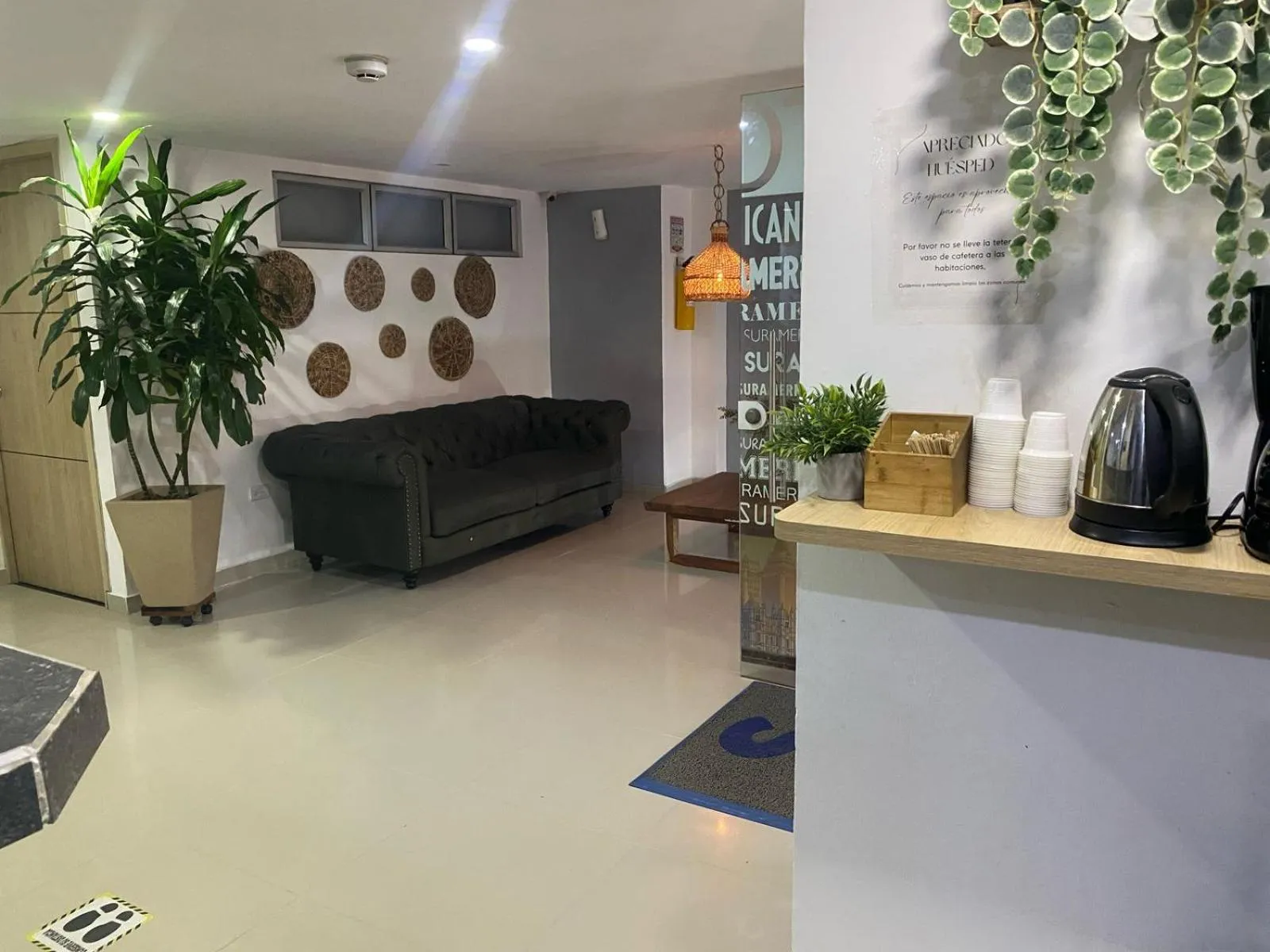 Coffee/tea facilities in Hotel Suramericana