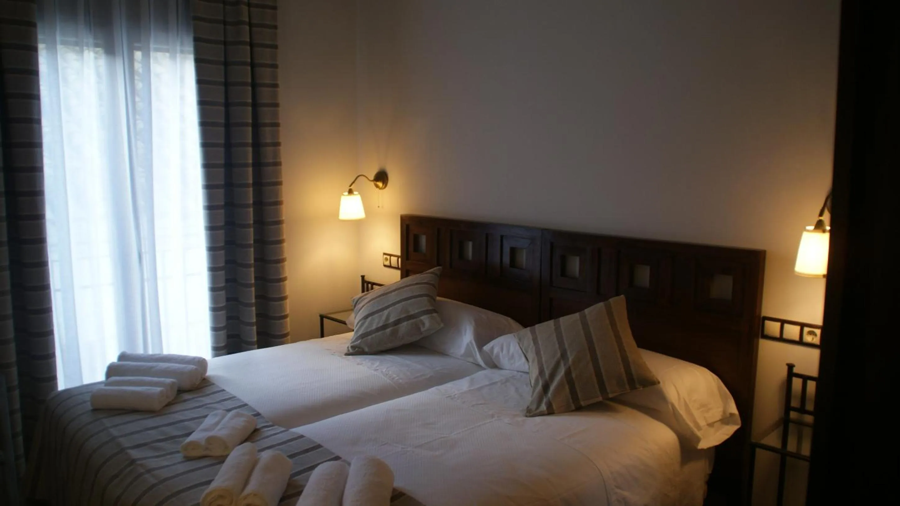 Photo of the whole room, Bed in LANTIGUA CASA RURAL