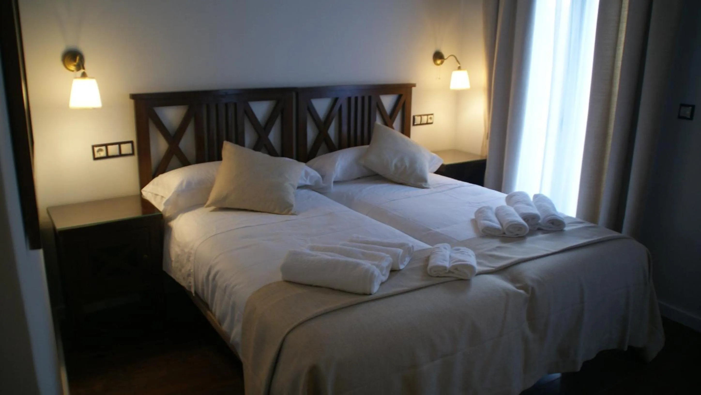 Photo of the whole room, Bed in LANTIGUA CASA RURAL