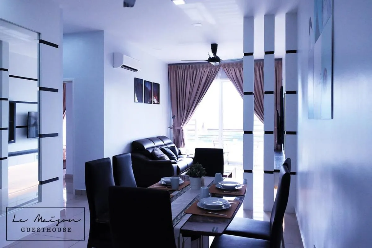 TV and multimedia in Le Maison GuestHouse Ipoh Majestic