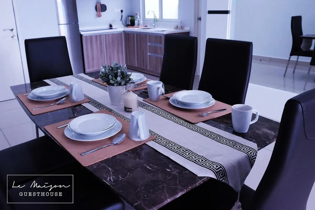 Dining area in Le Maison GuestHouse Ipoh Majestic