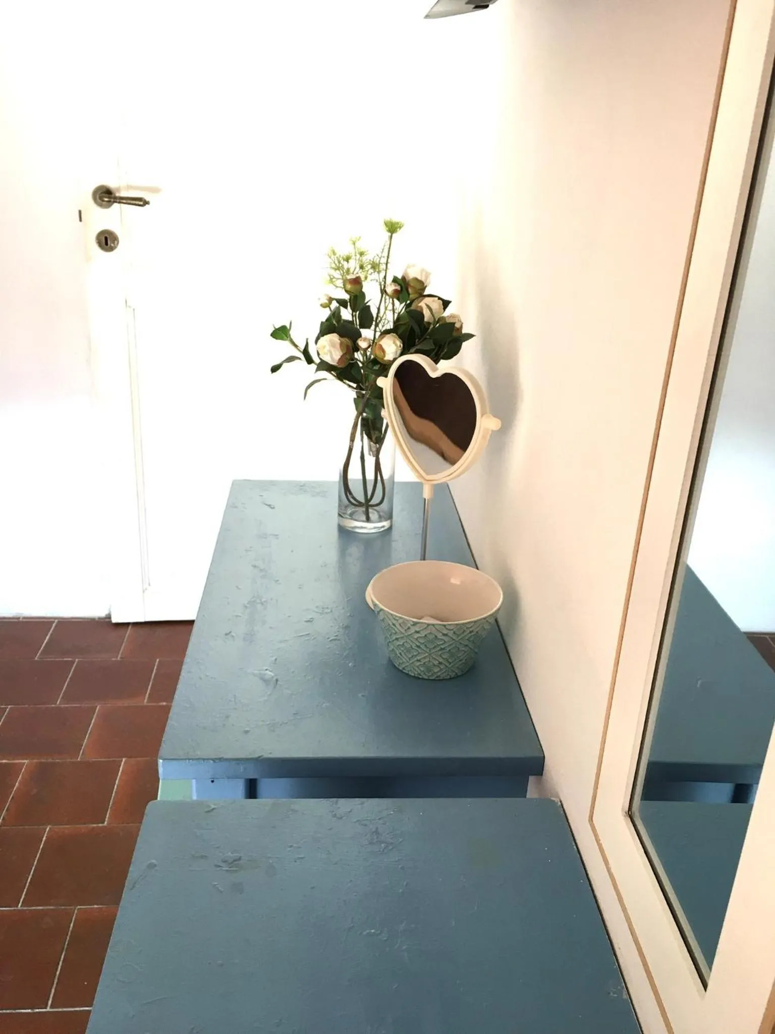 Decorative detail in 4 in piazza