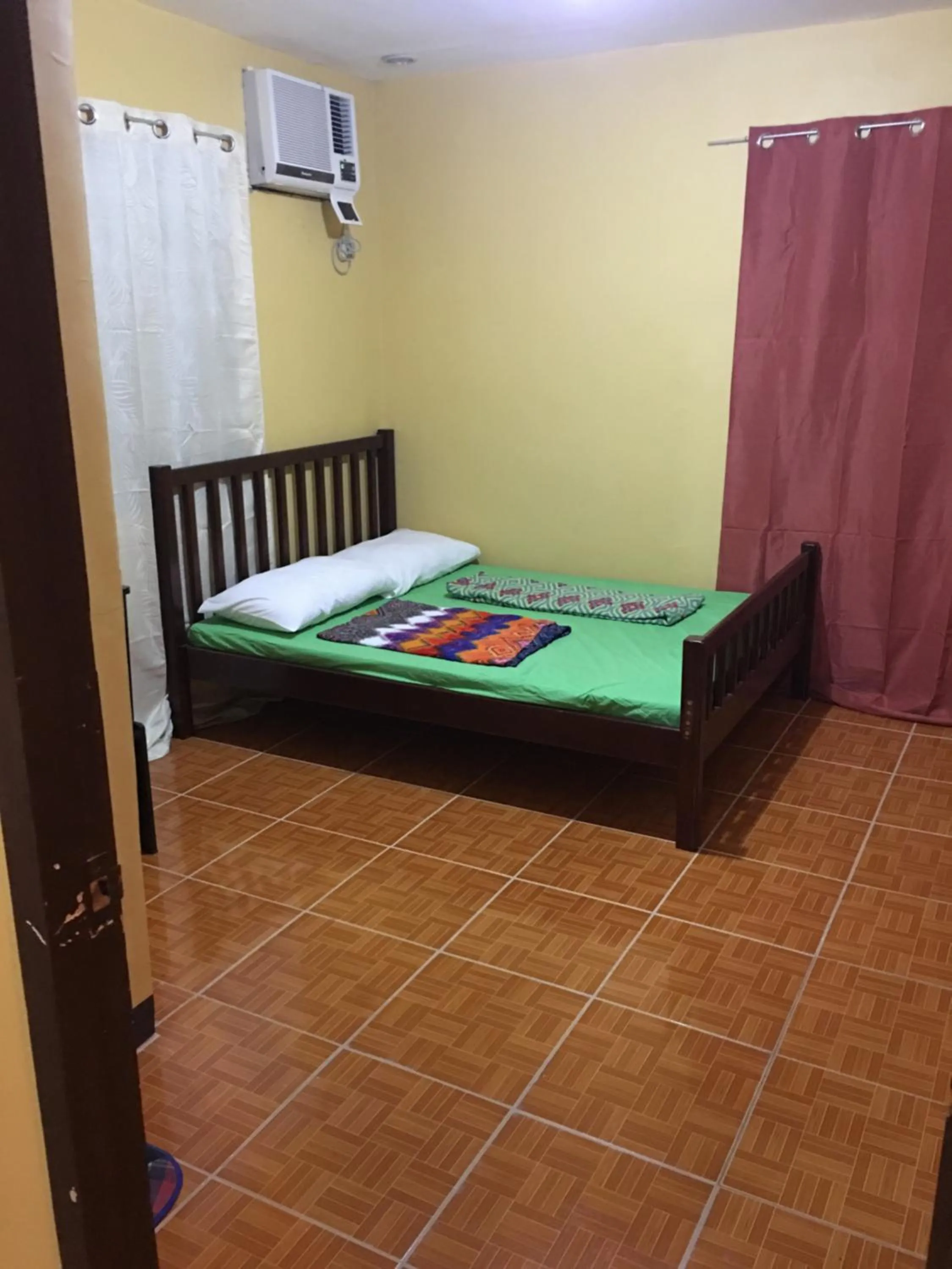 Bed in Pines Mansion 2 Homestay Rooms for Rent in Cash with 30 percent Advance Payment to Confirm