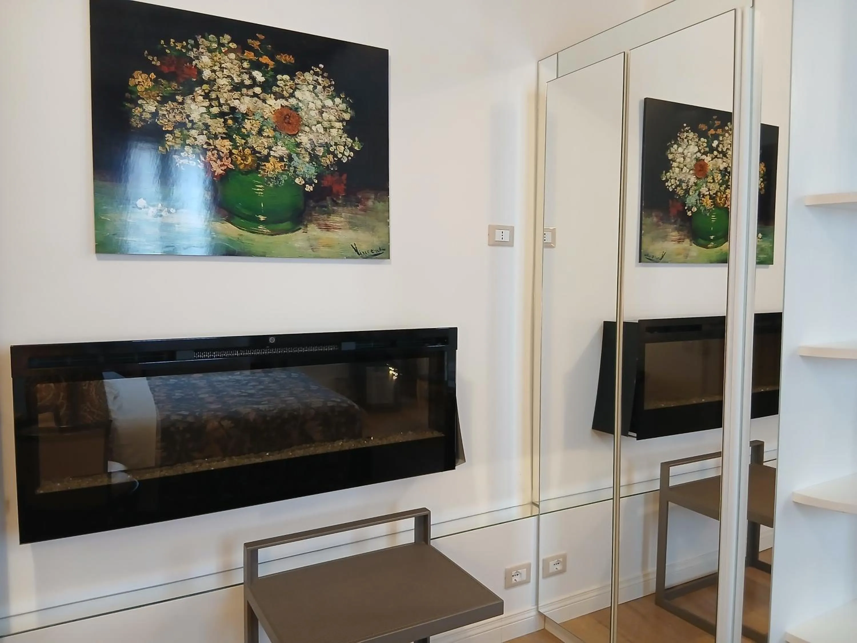 Bedroom in Excellent Trinity Rooms