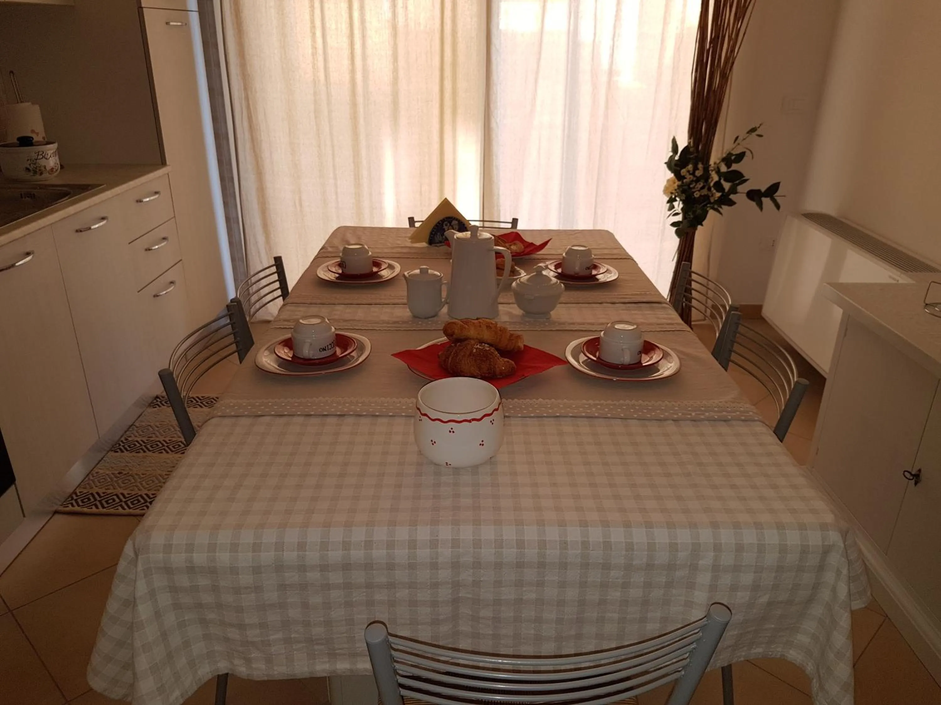 Dining area in Bed & Breakfast La Pilona