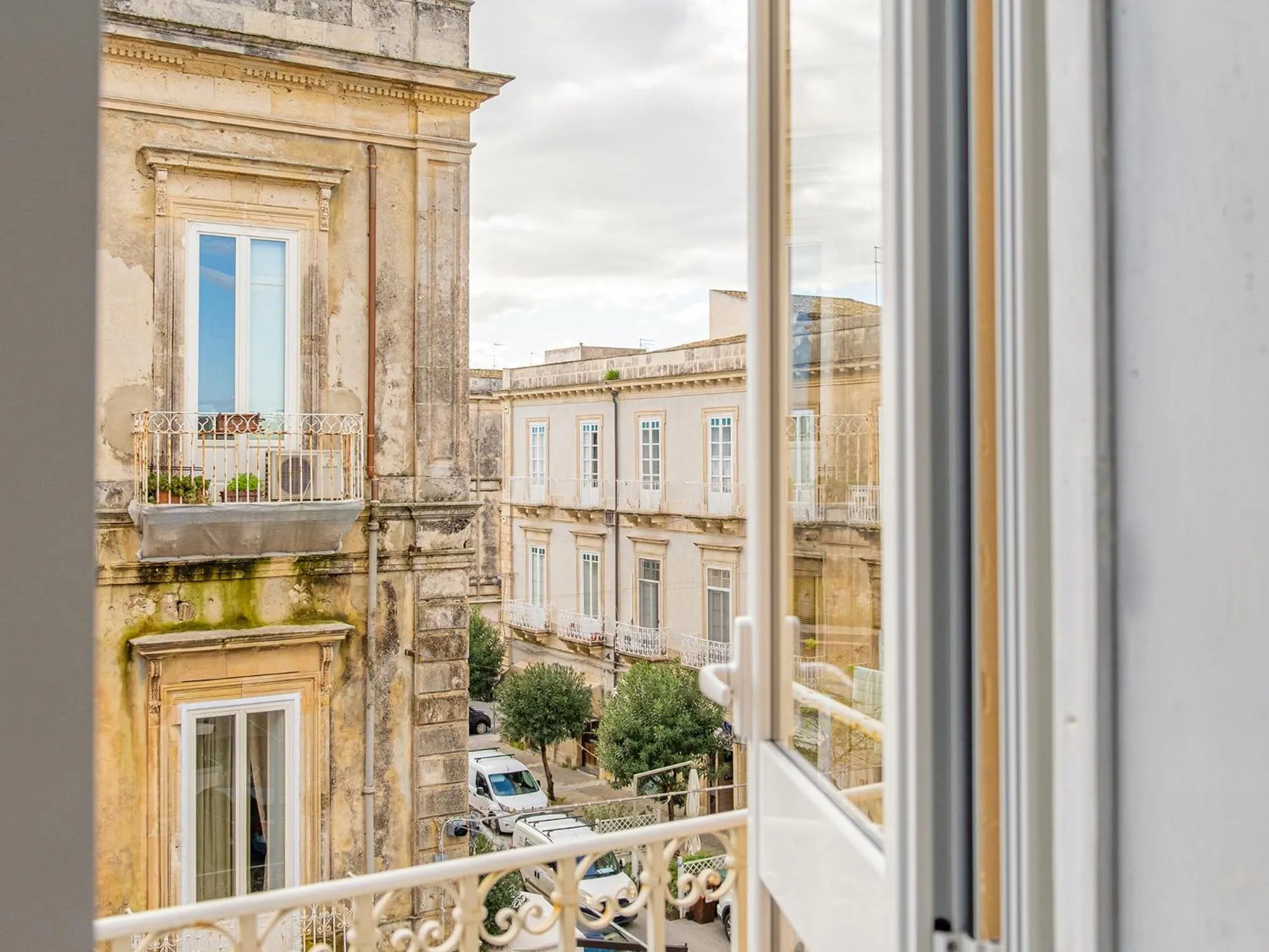 View (from property/room) in Design 4 Rooms