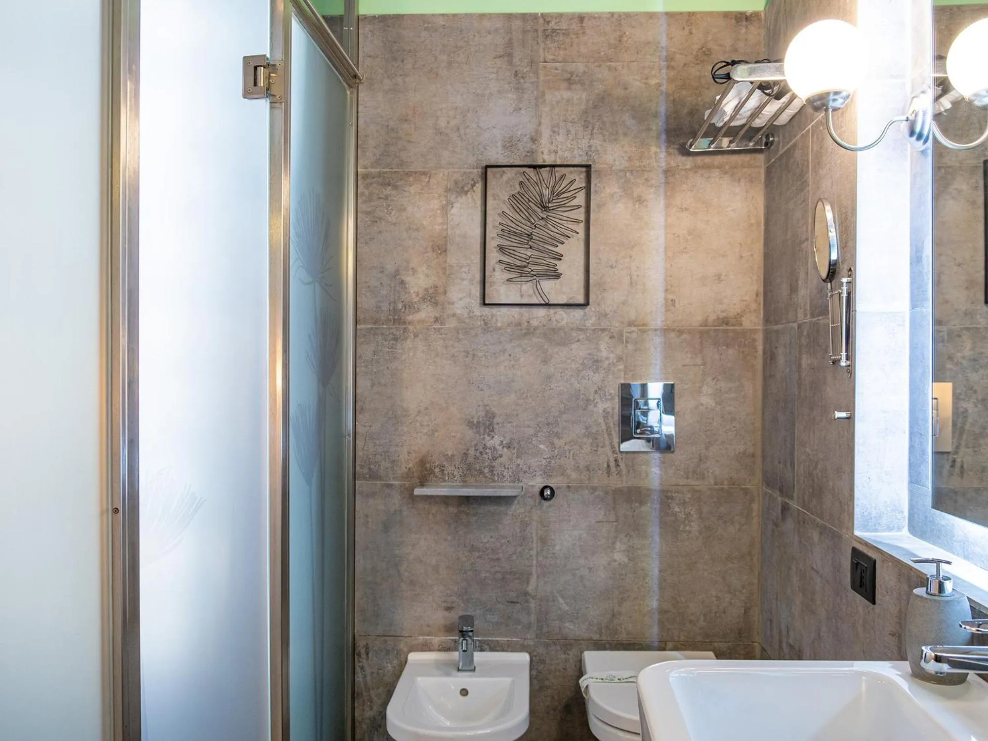 Bathroom in Design 4 Rooms