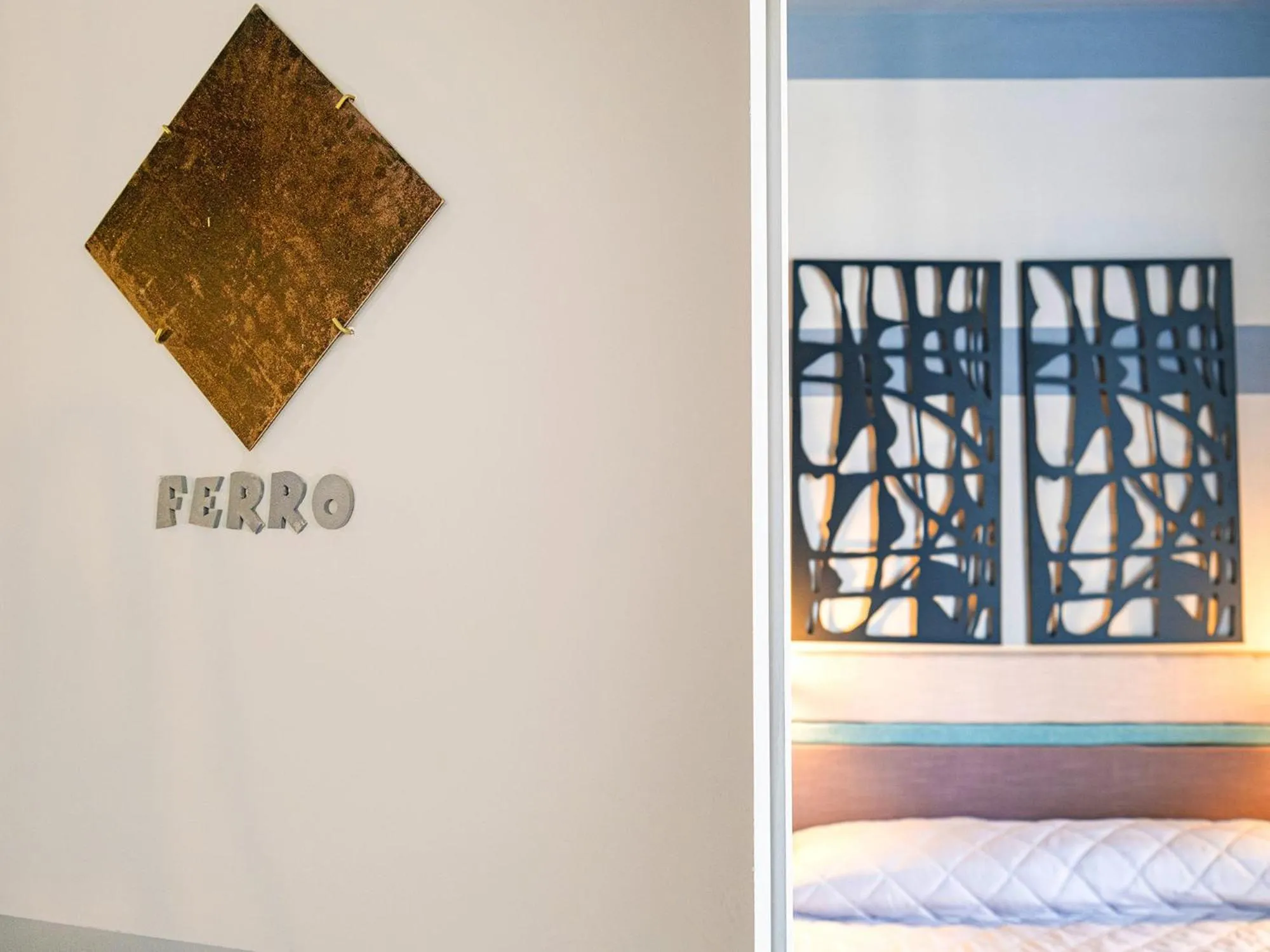 Bed in Design 4 Rooms