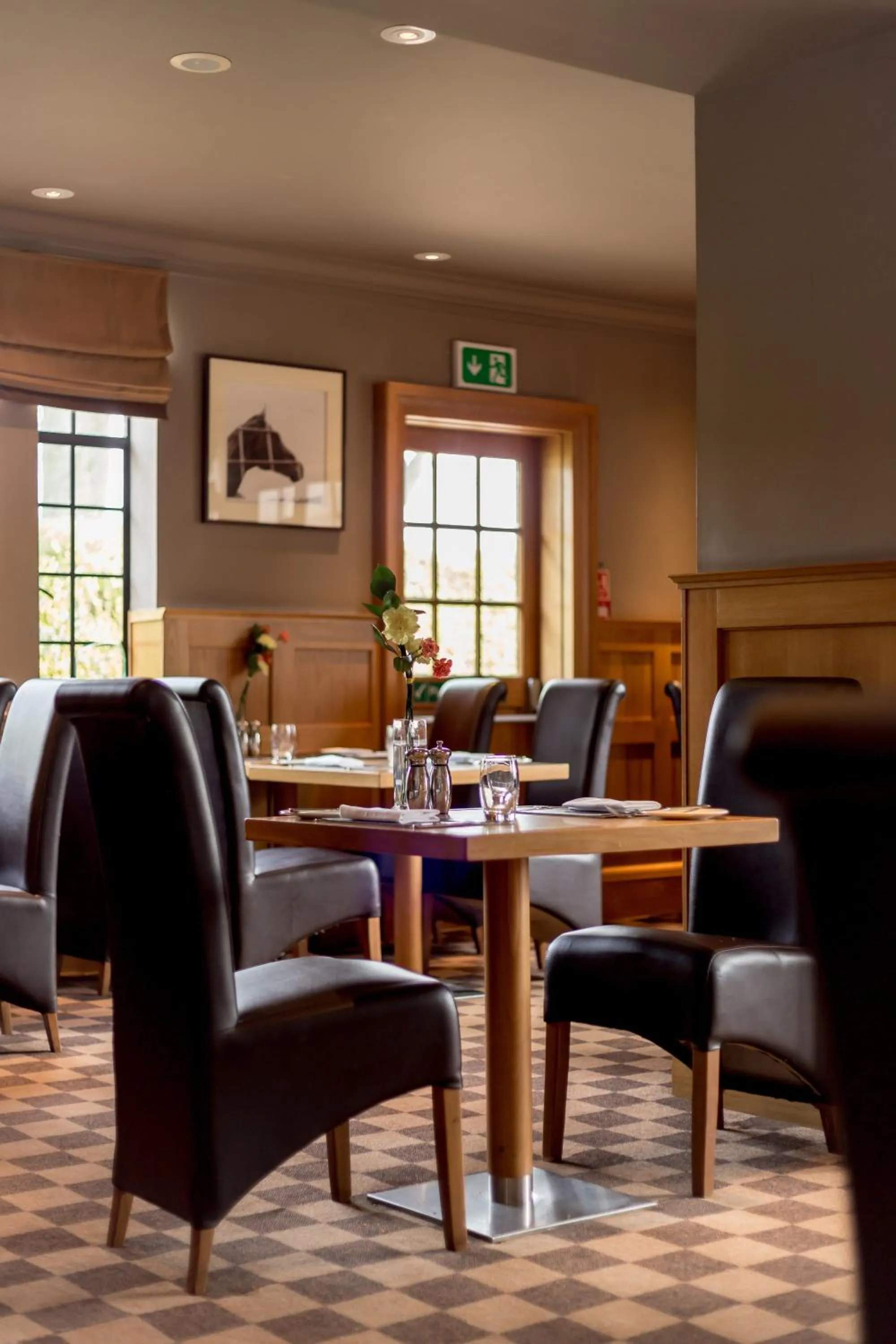 Restaurant/places to eat in Western House Hotel At Ayr Racecourse