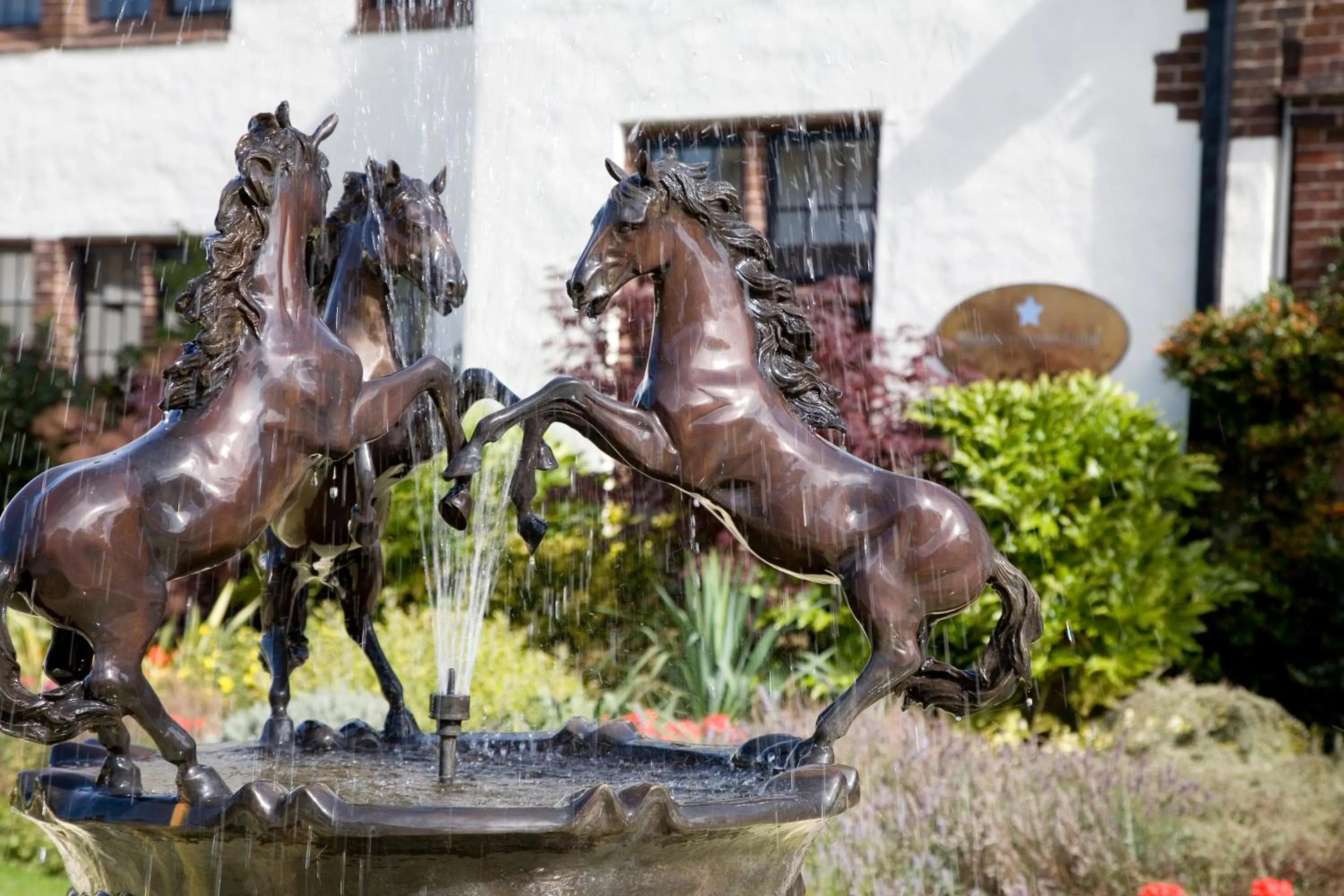 Facade/entrance in Western House Hotel At Ayr Racecourse