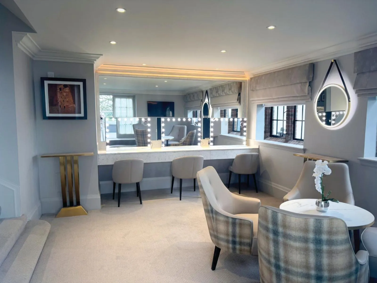 Seating area in Western House Hotel At Ayr Racecourse