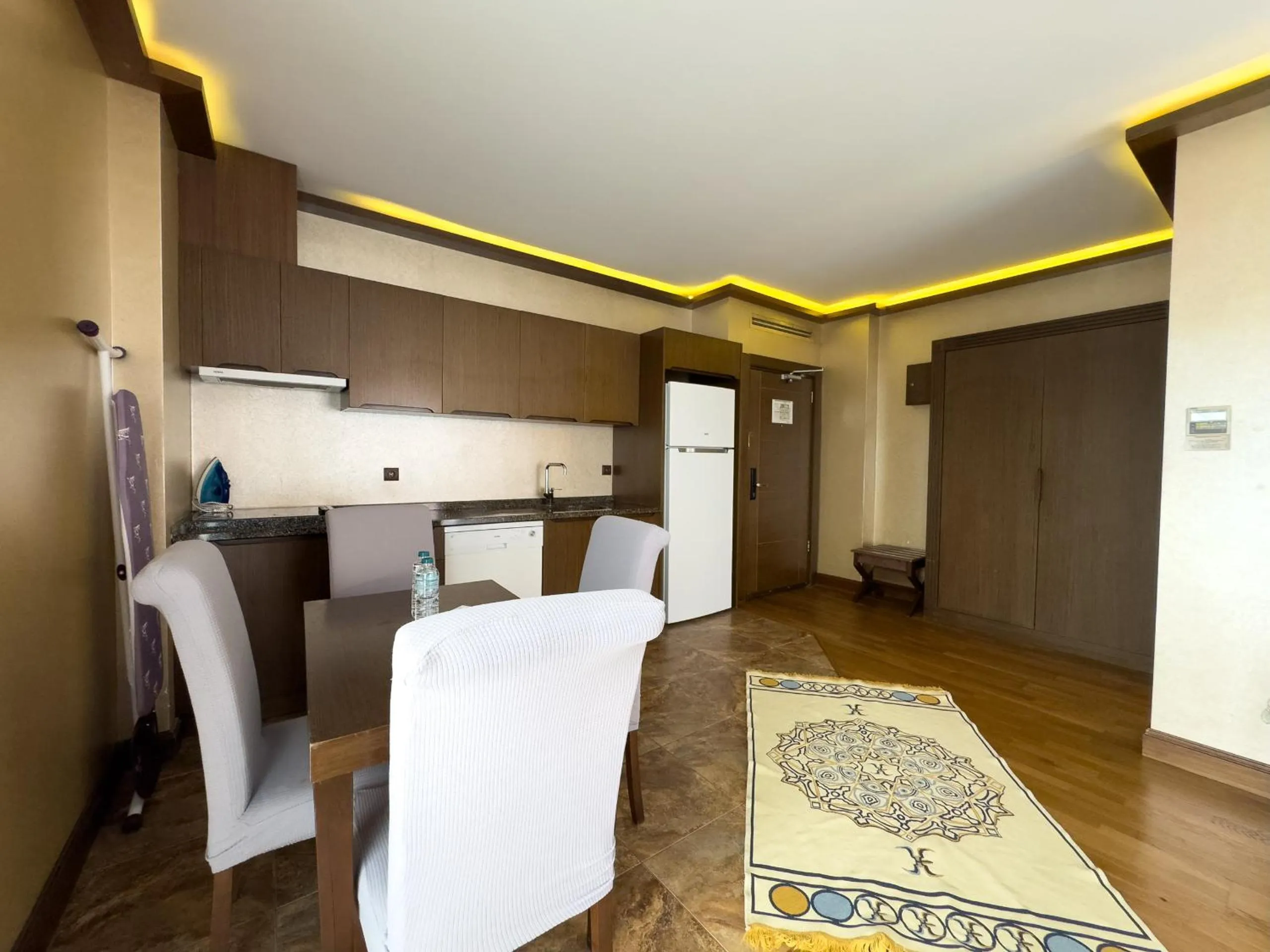 Kitchen or kitchenette in Sera Lake Resort Hotel Spa & Aparts