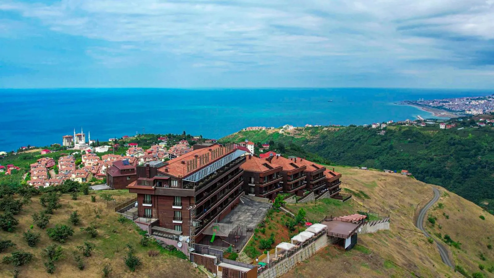 Property building in Sera Lake Resort Hotel Spa & Aparts