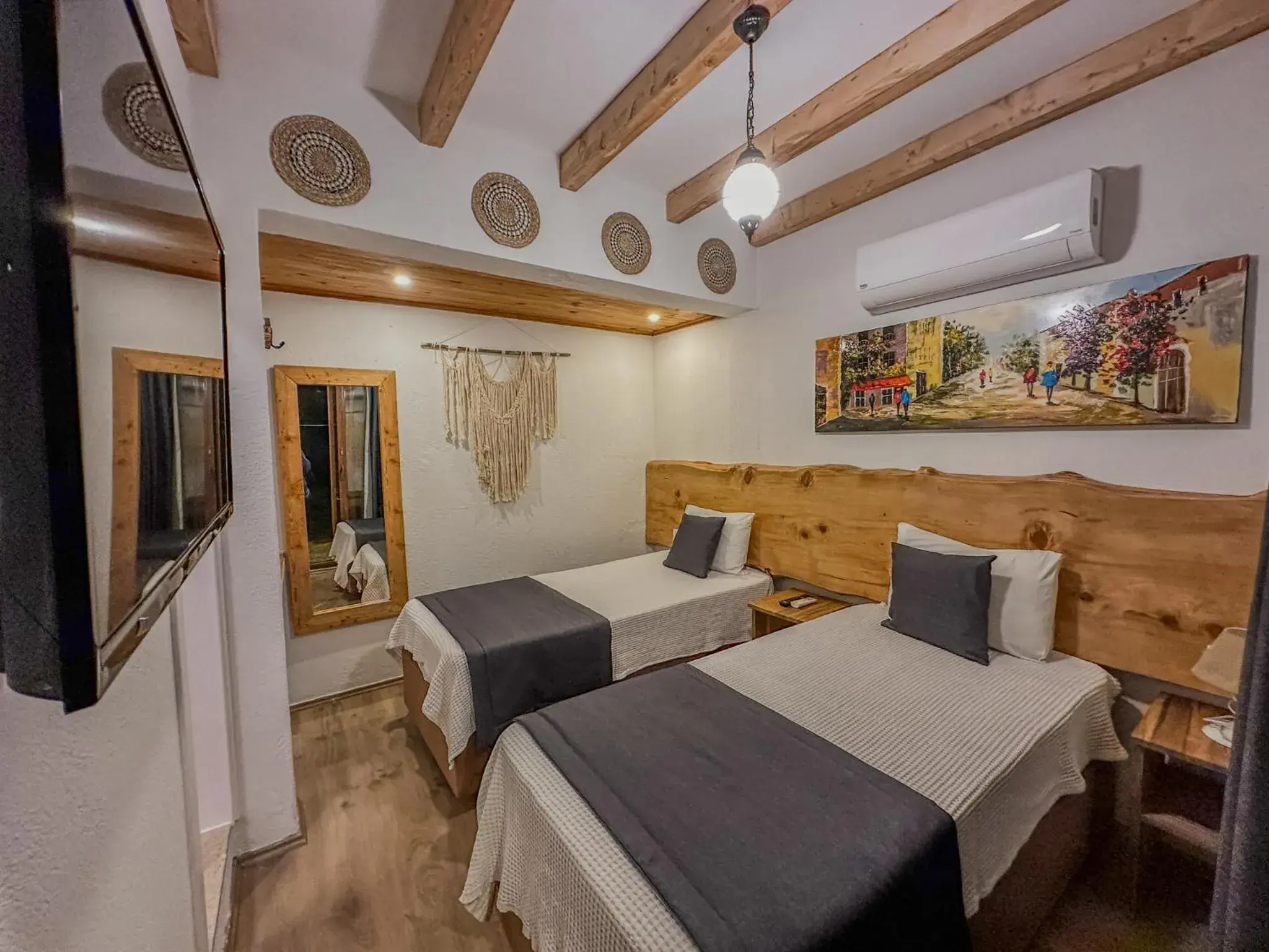 Double or Twin Room with Garden View in Faralya Misafir Evi Double or Twin Room with Garden View in Faralya Misafir Evi