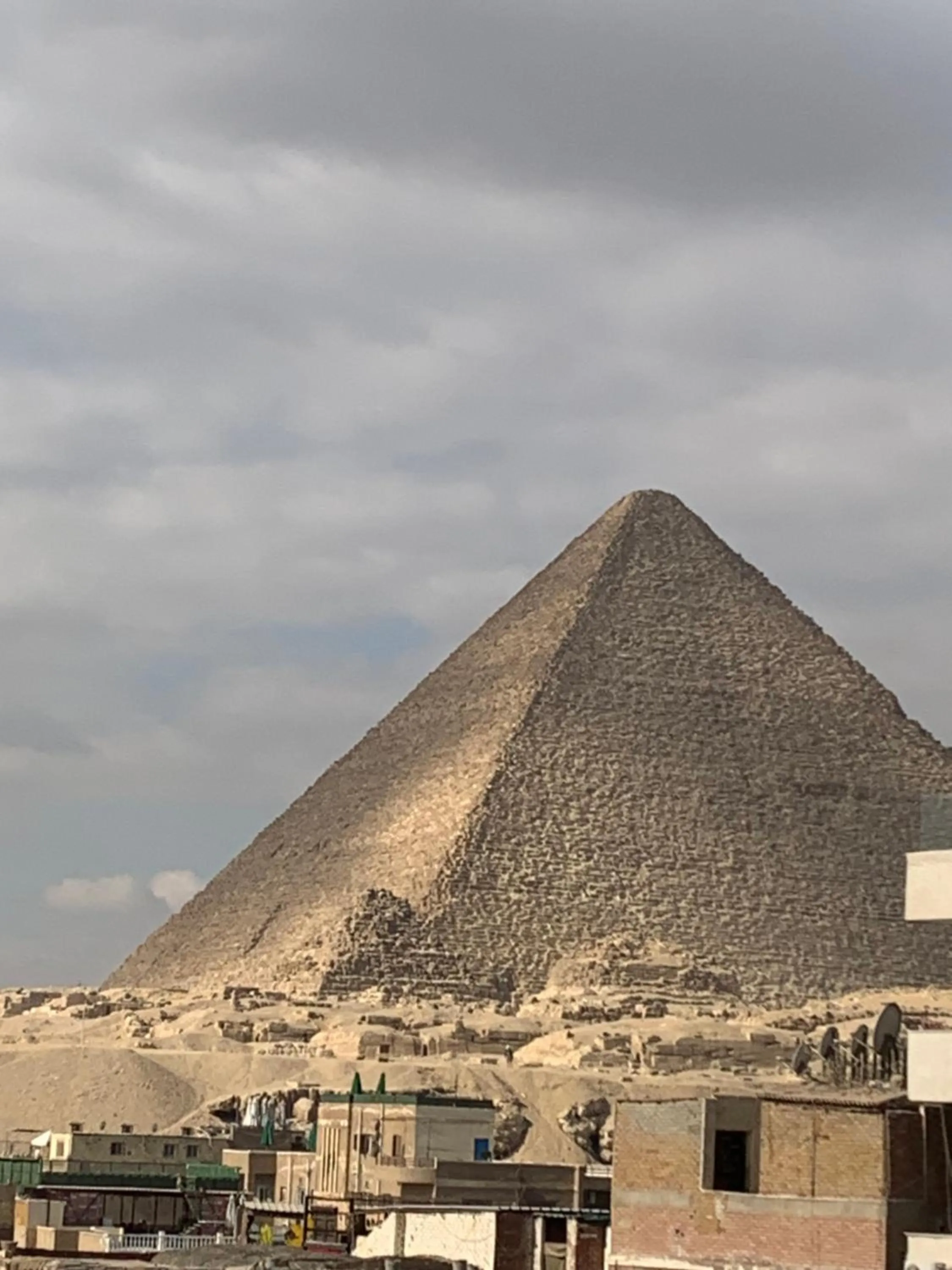 Landmark view in Abo Stait - Pyramid View Homestay