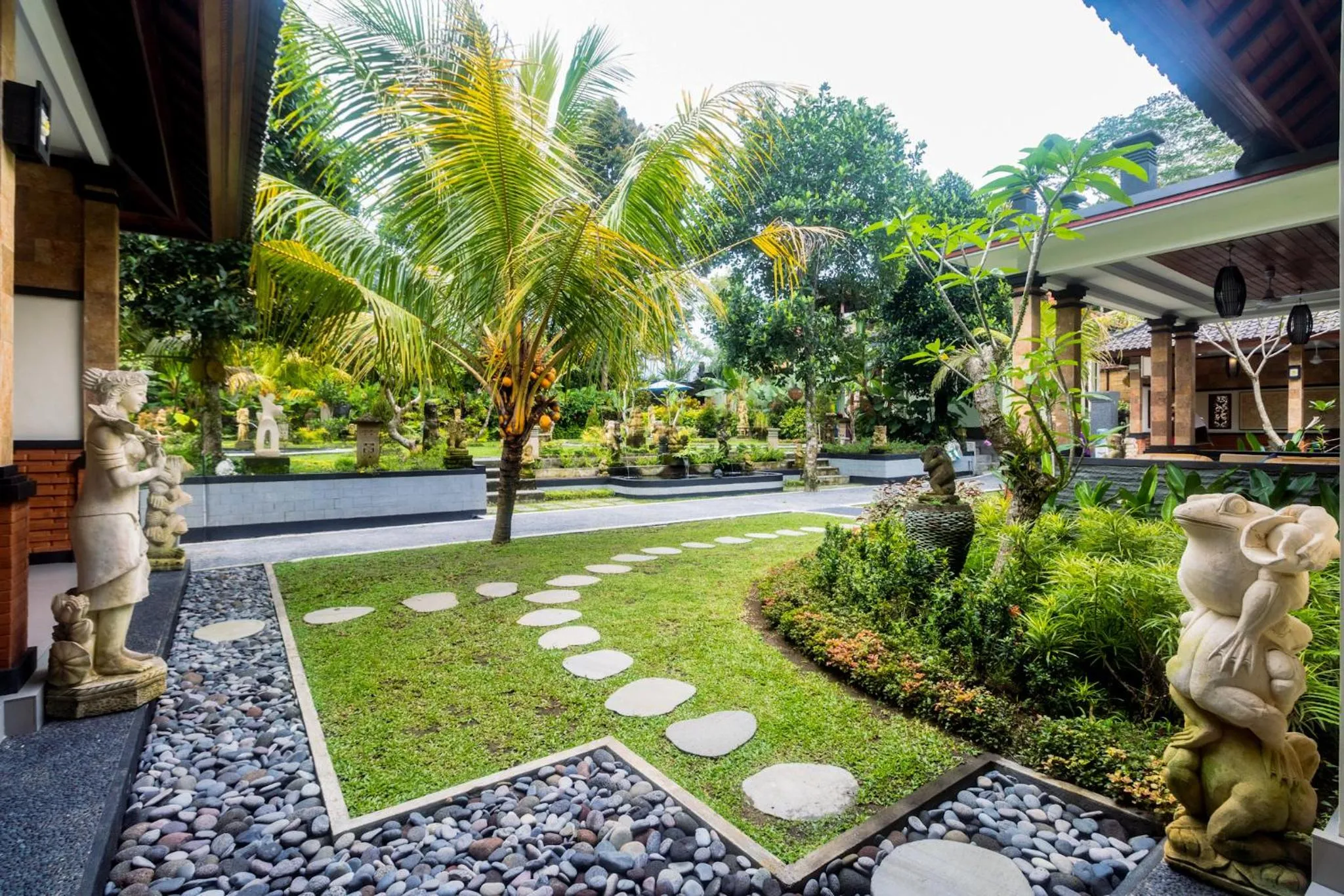 Garden in Asli Bali Villas by AGATA