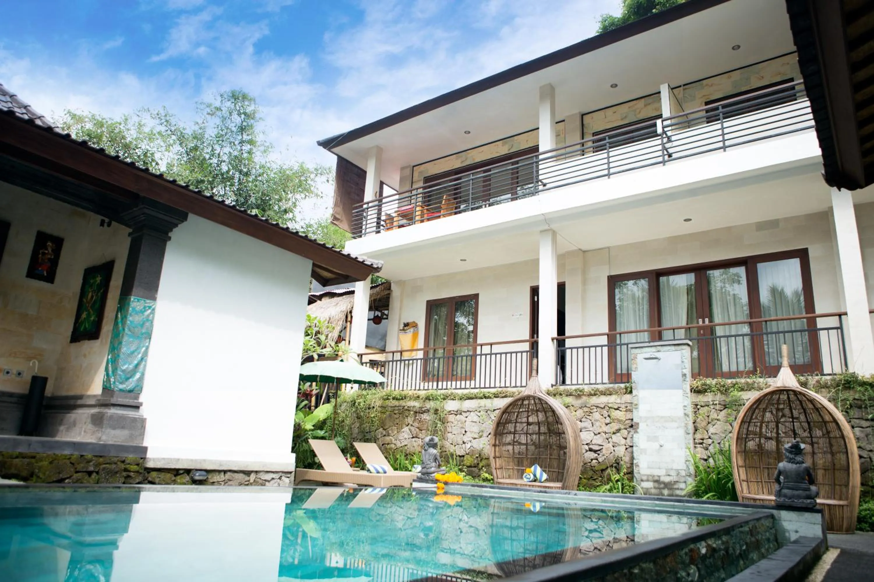 Property building in Ayu Duwur Beji