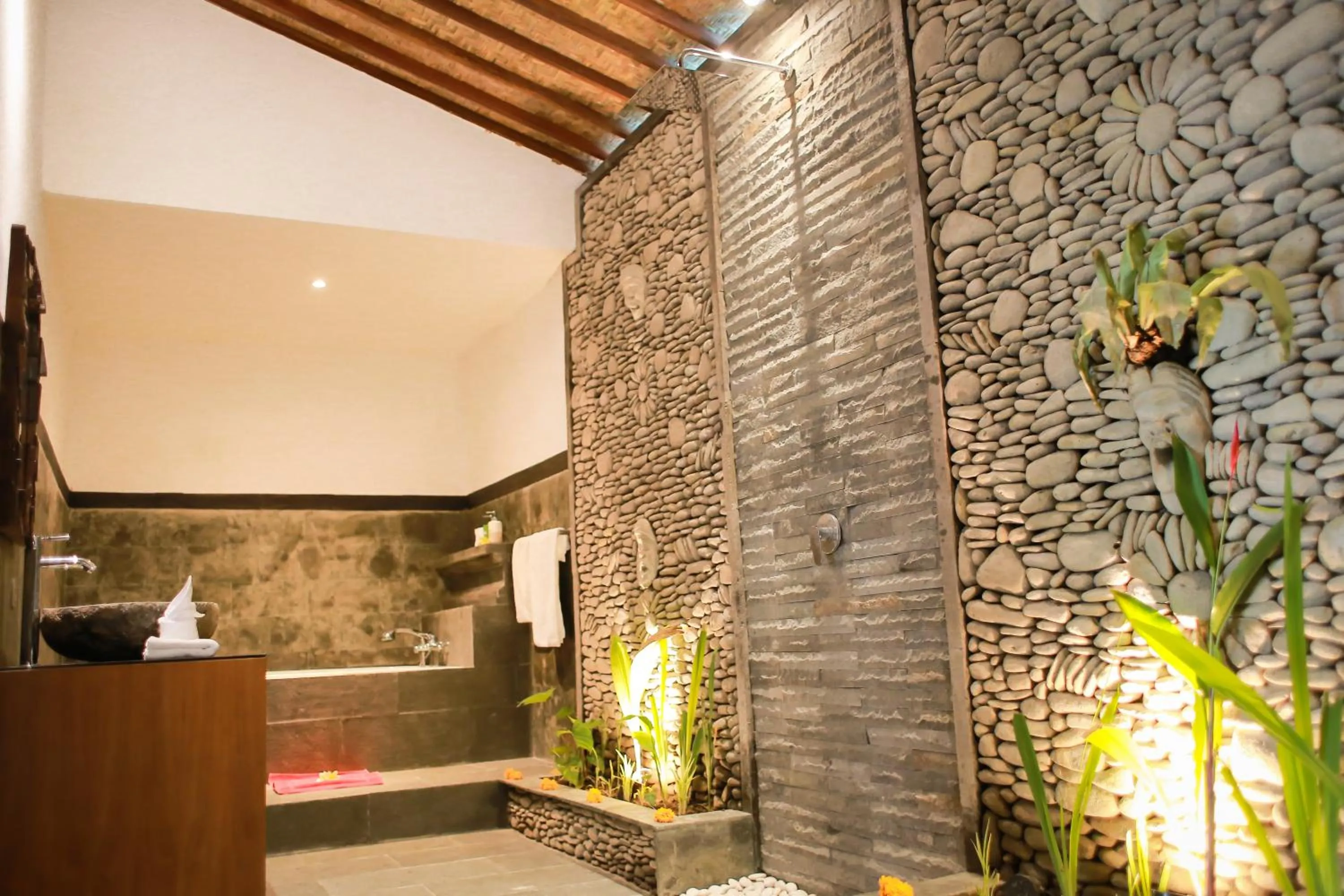 Bathroom in Ayu Duwur Beji