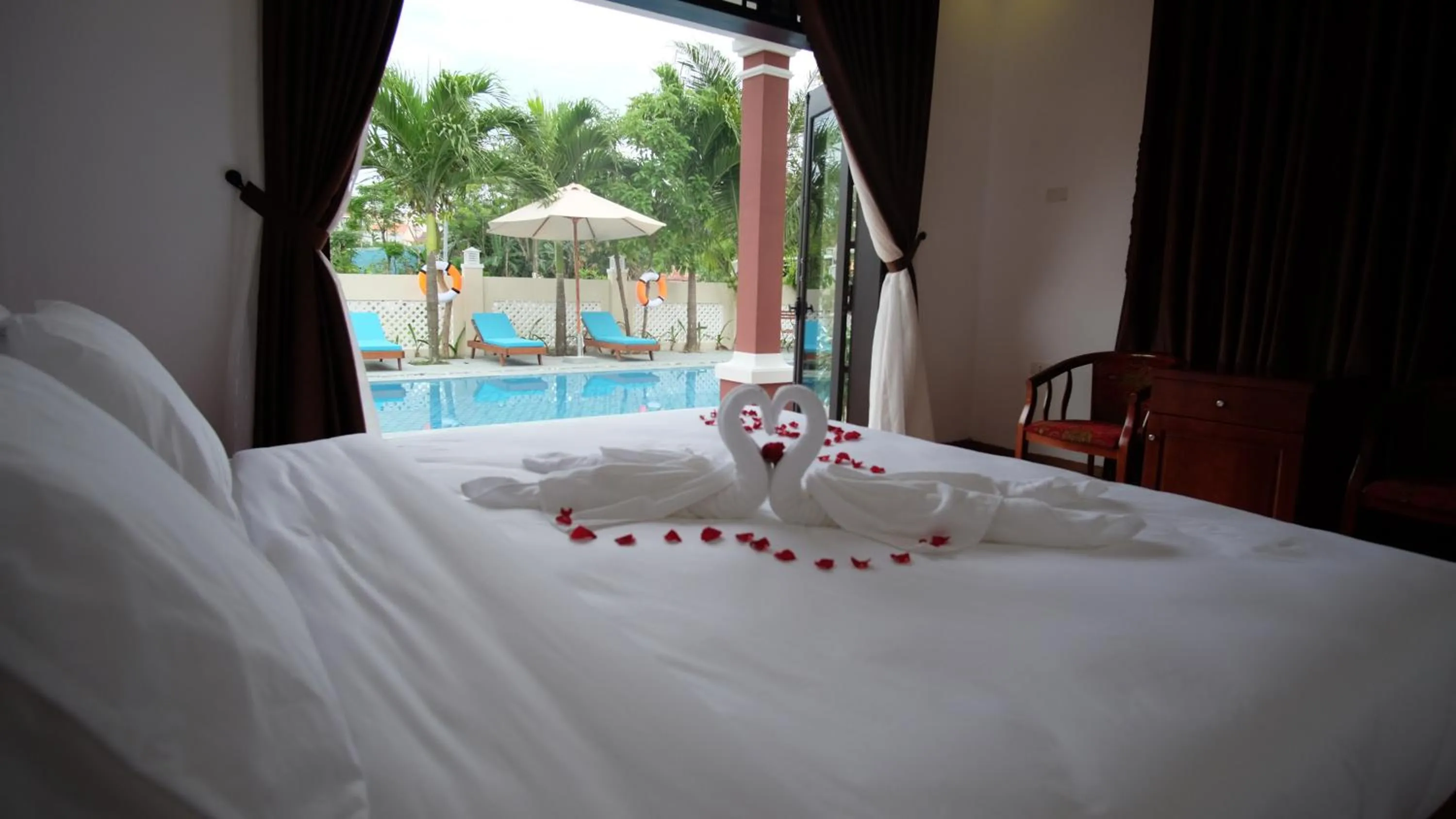 Bedroom in Gia Lam Villa Hoi An