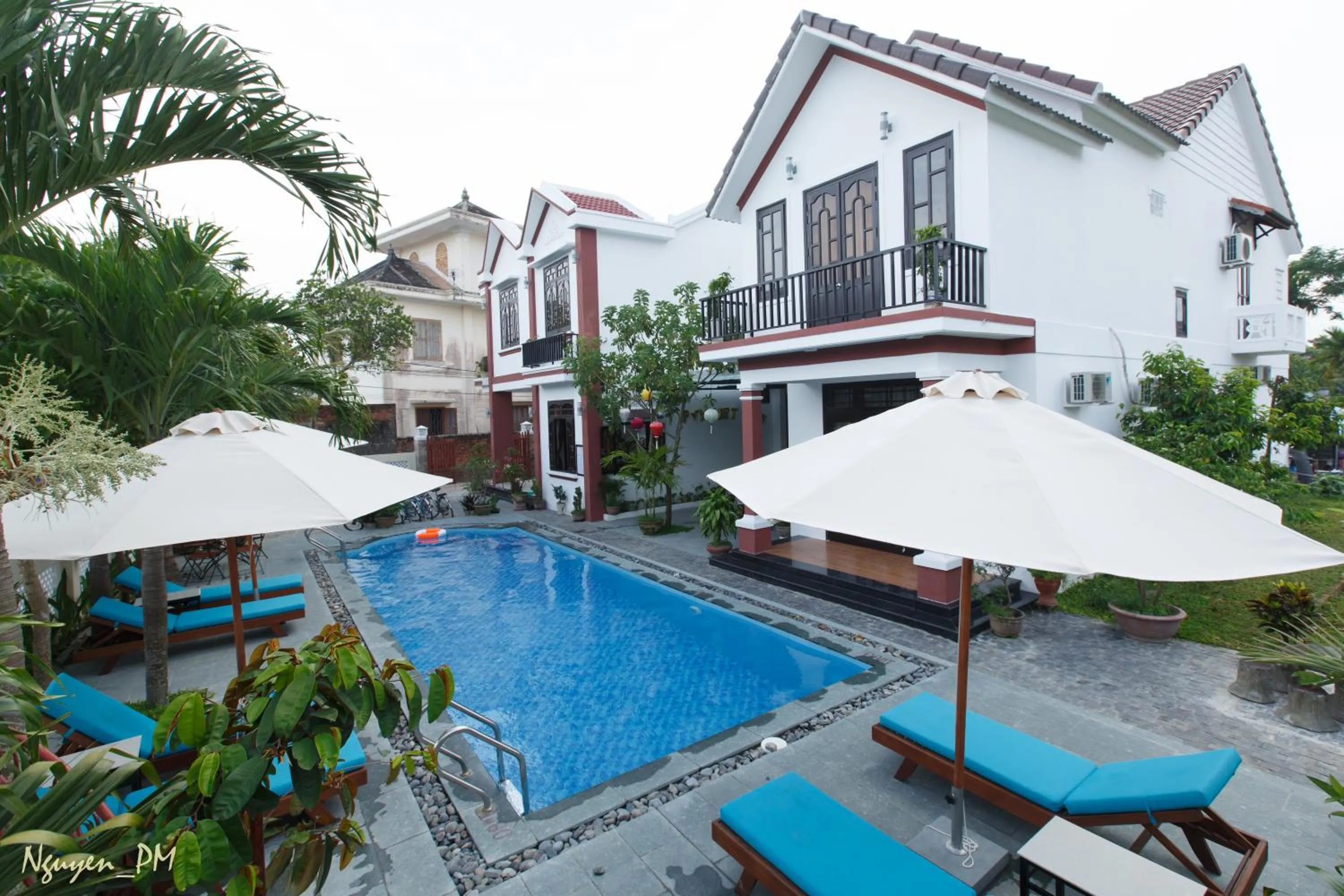Swimming pool in Gia Lam Villa Hoi An