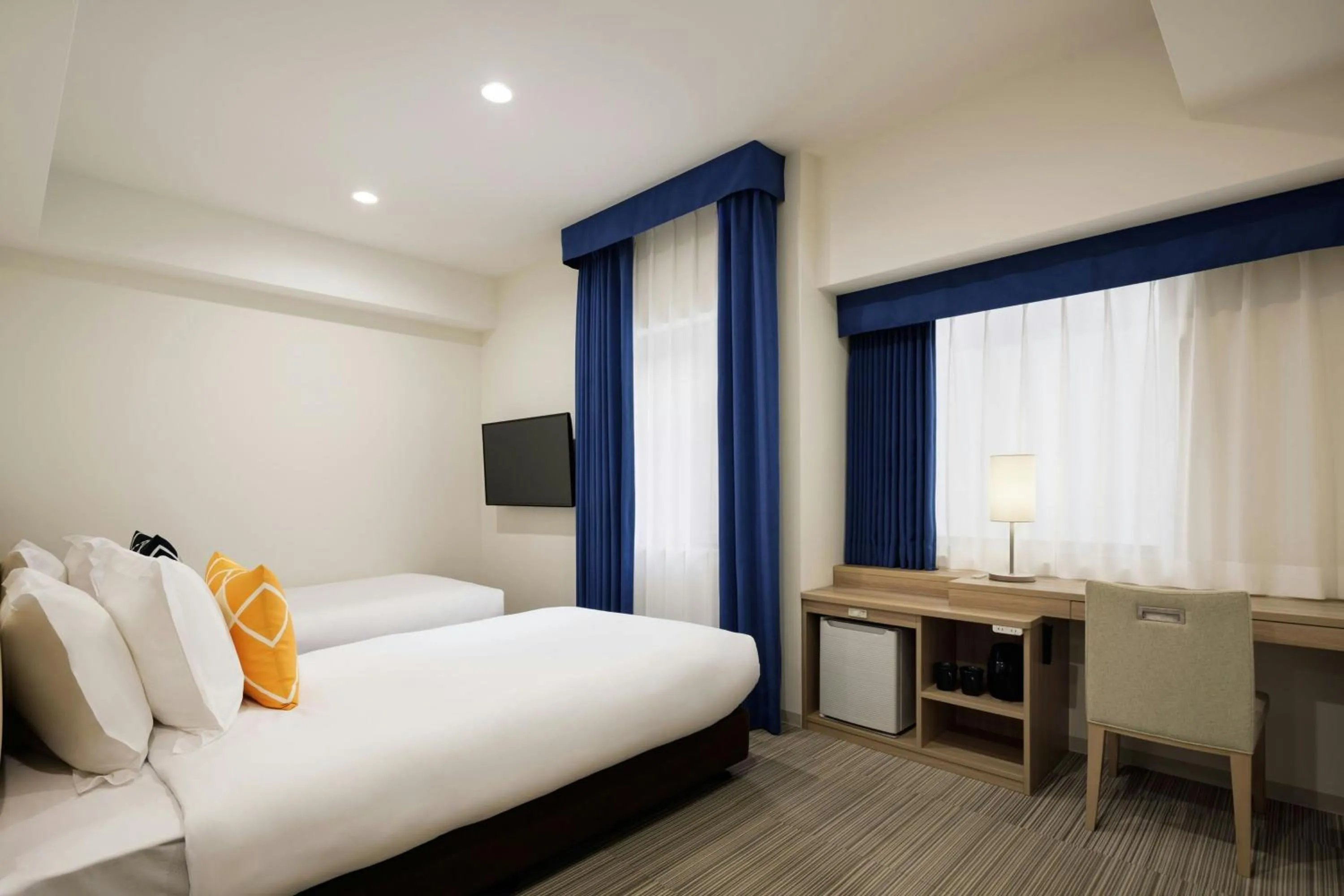 Photo of the whole room, Bed in Four Points Flex by Sheraton Kanazawa