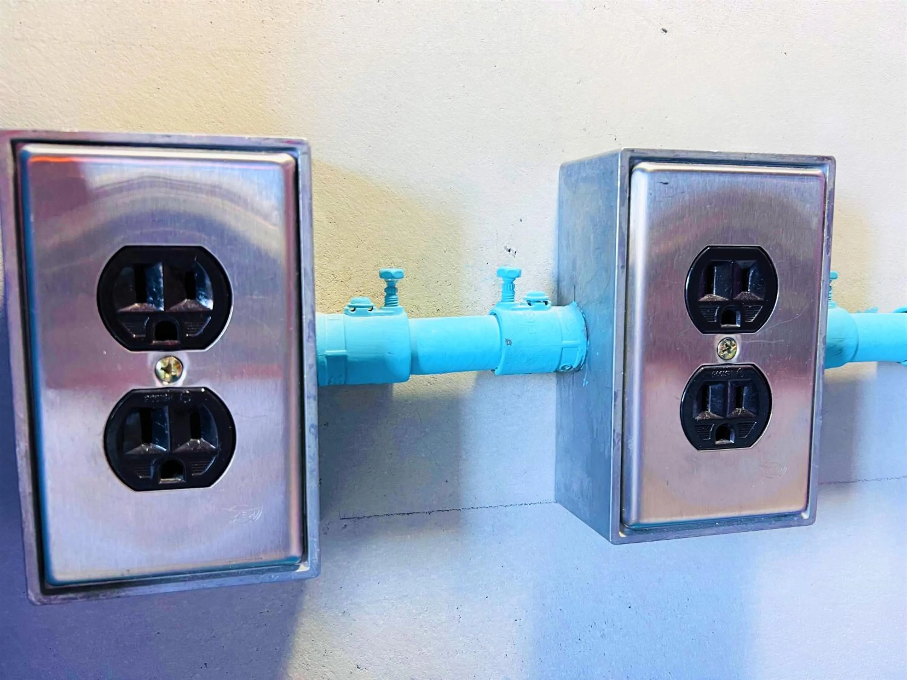 Decorative detail in 4 Design Inn