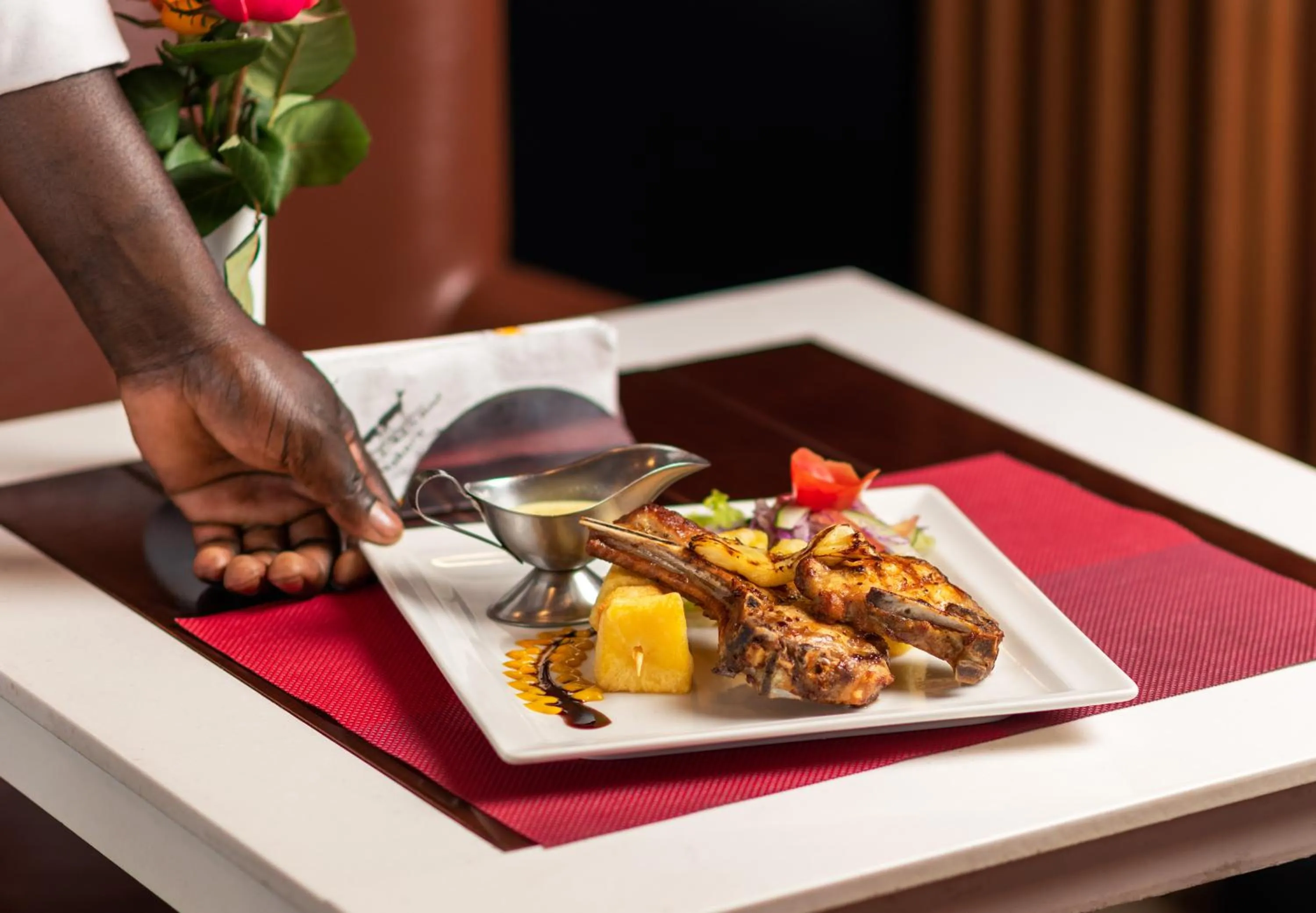 Food and drinks in The Ole-Ken Hotel