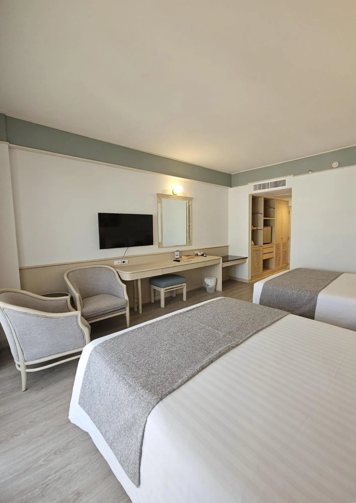 TV and multimedia, Bed in Cosy Beach Hotel - SHA Extra Plus