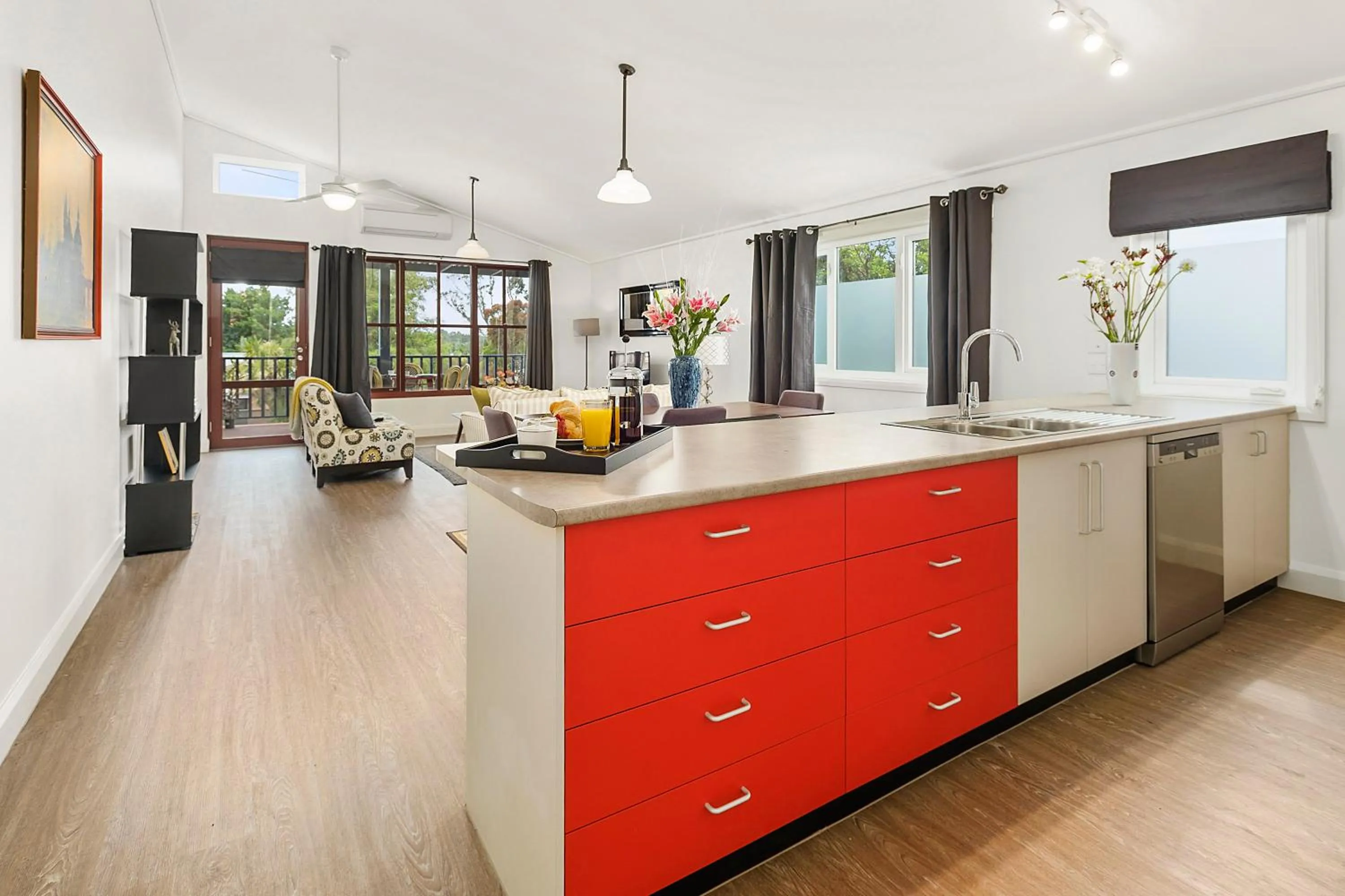 Lounge or bar in Blue Rosella on Piper