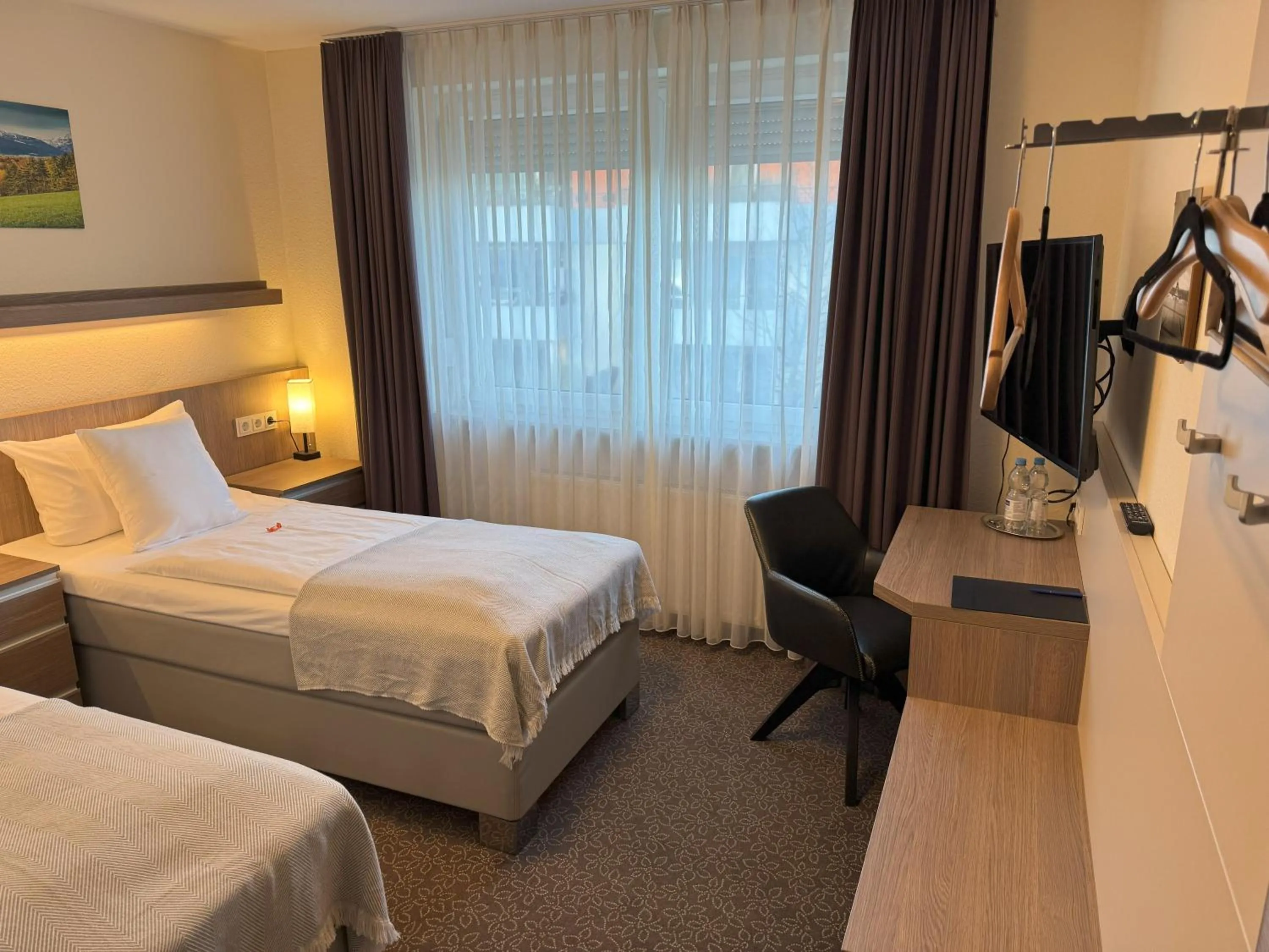 Photo of the whole room, Bed in Hotel Zum Ritter