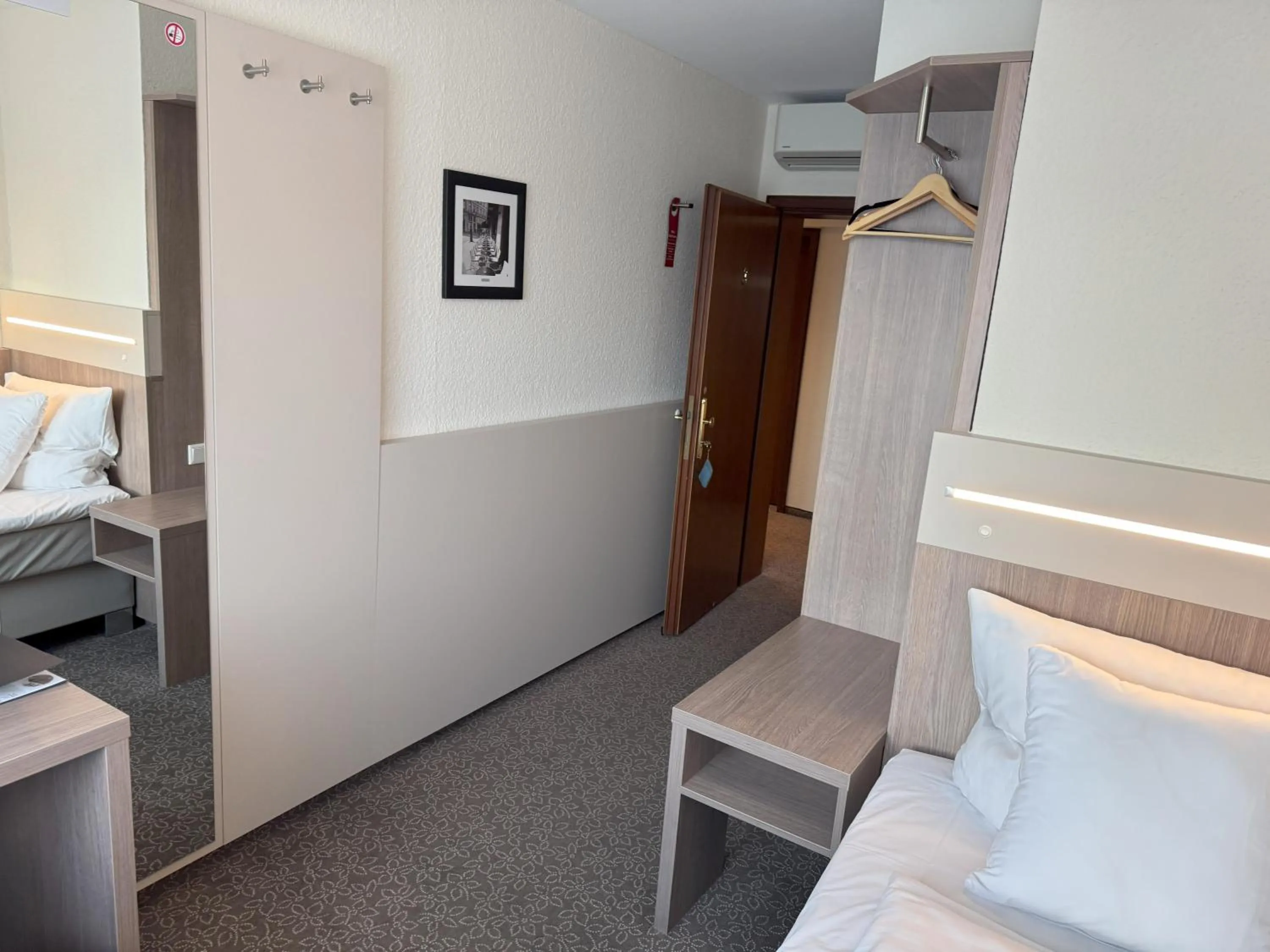 Photo of the whole room in Hotel Zum Ritter