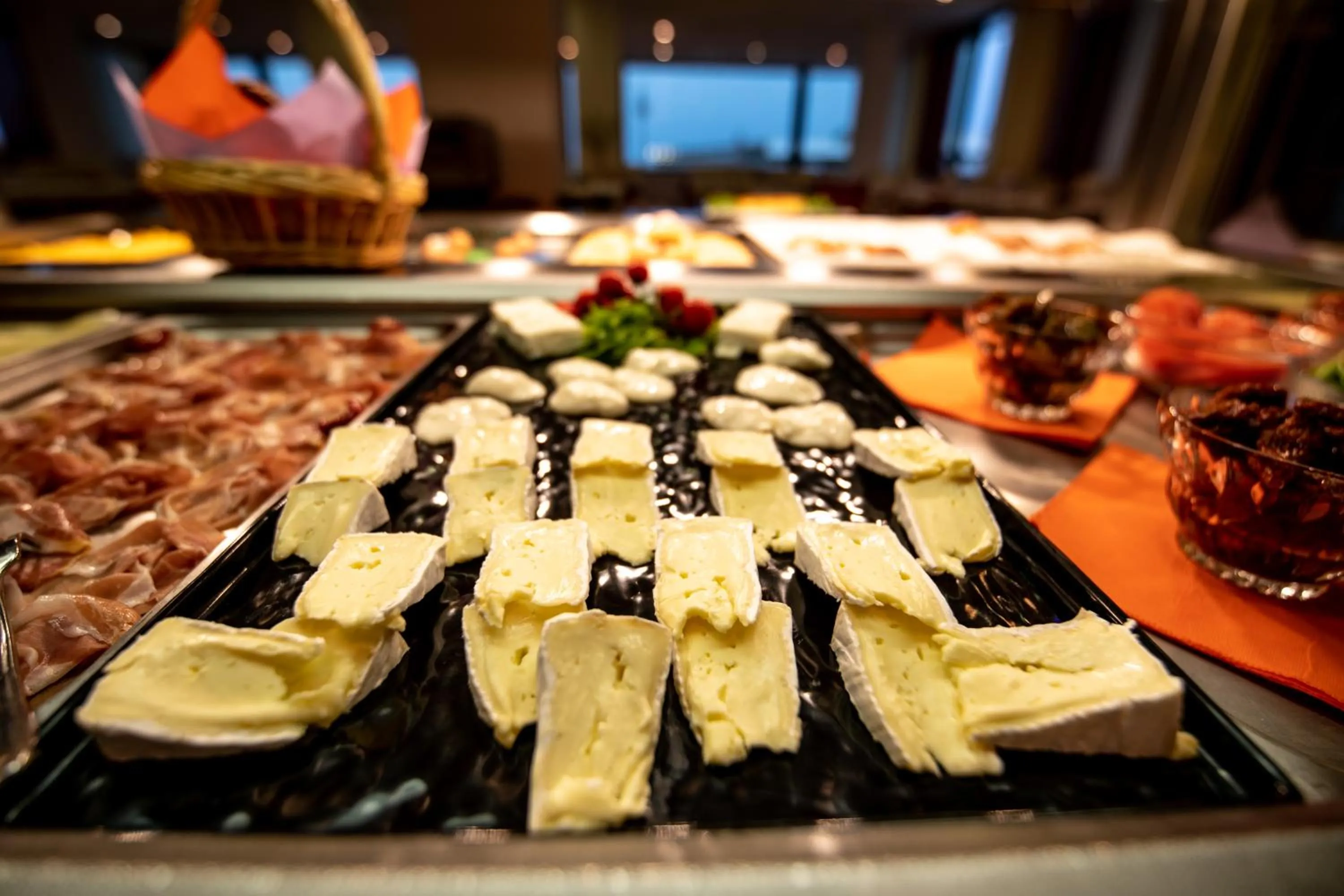 Food and drinks in Hotel Parigi