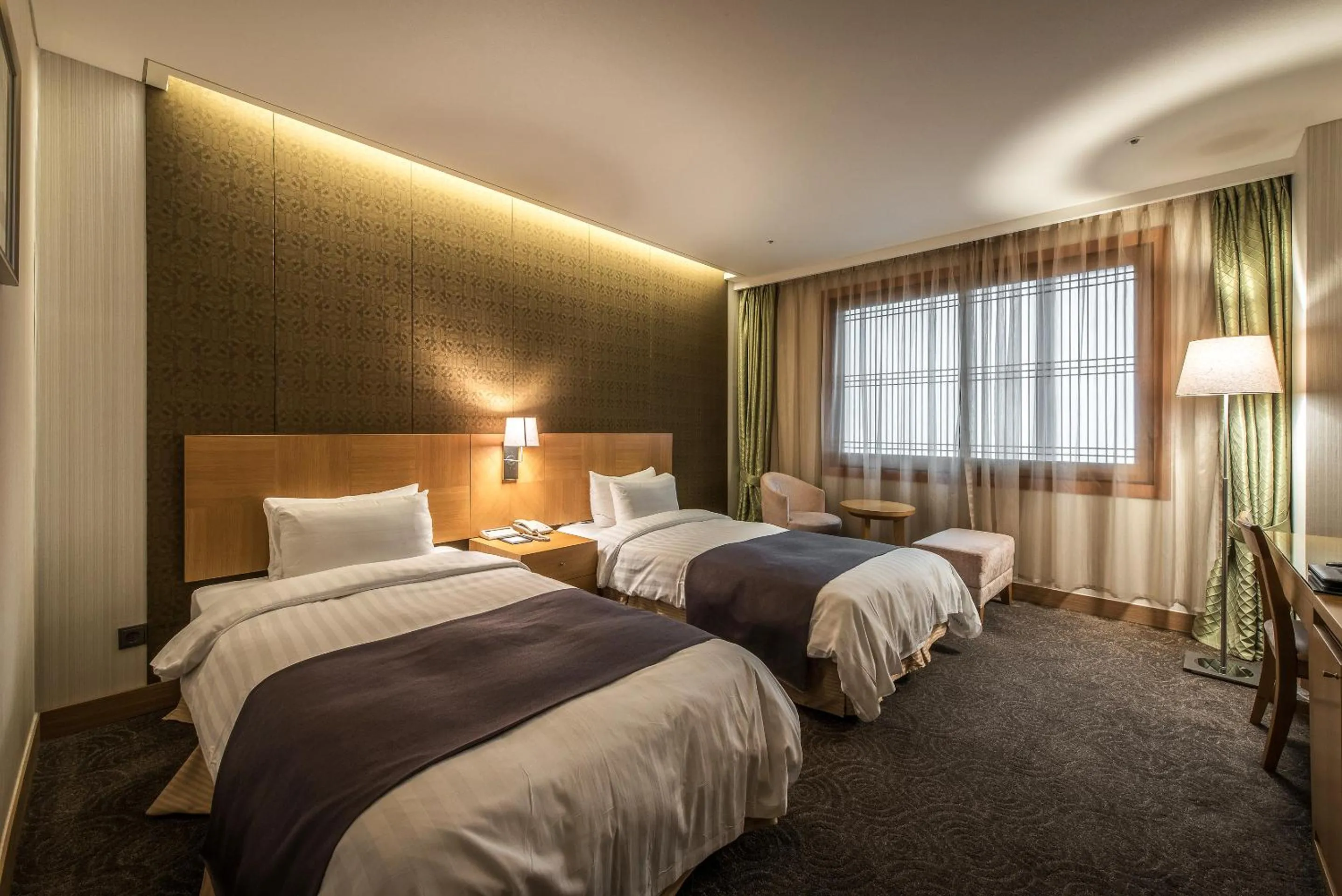 Bed in Shangria Beach Tourist Hotel