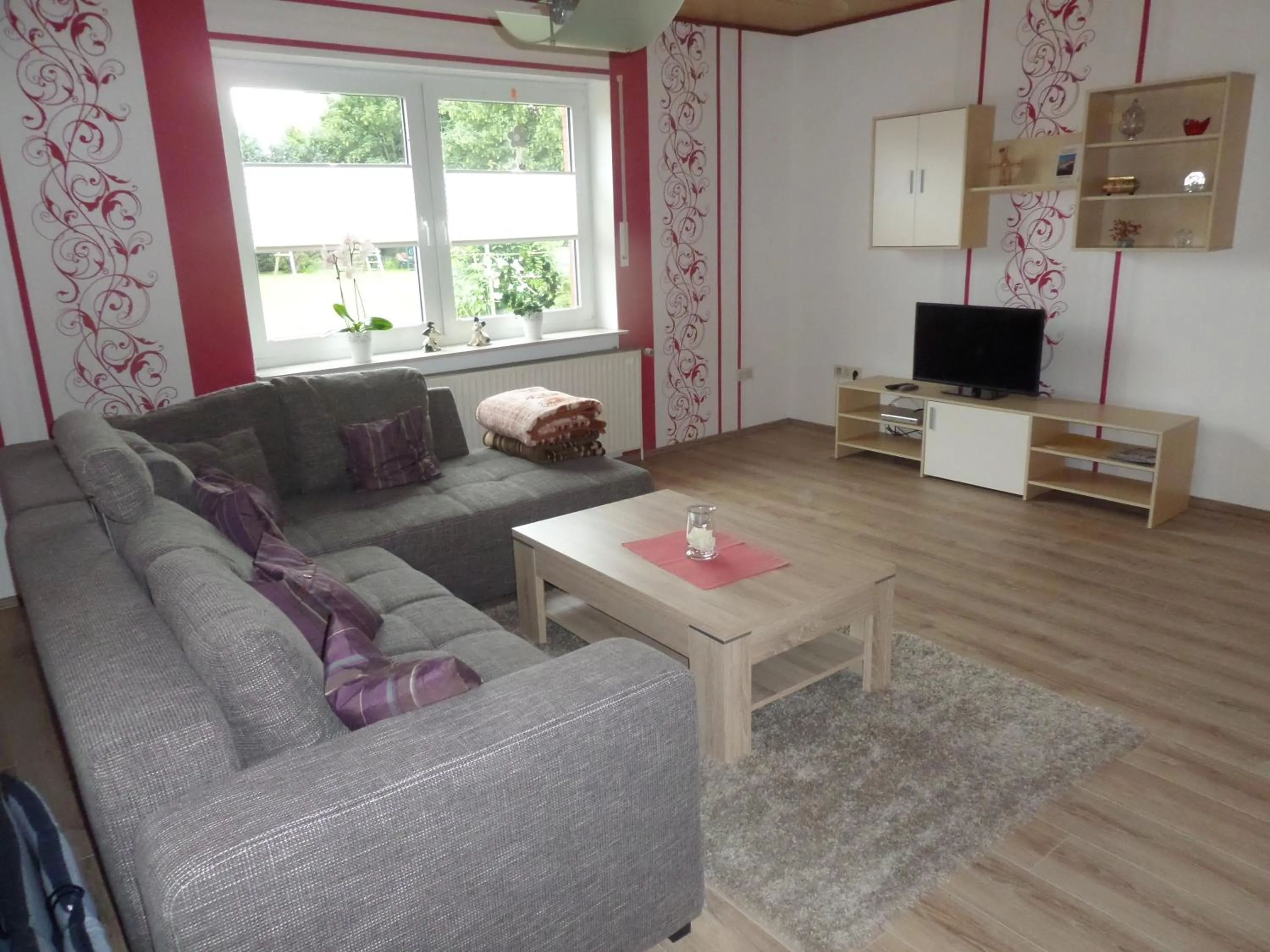TV and multimedia in Ferienwohnung Baumann