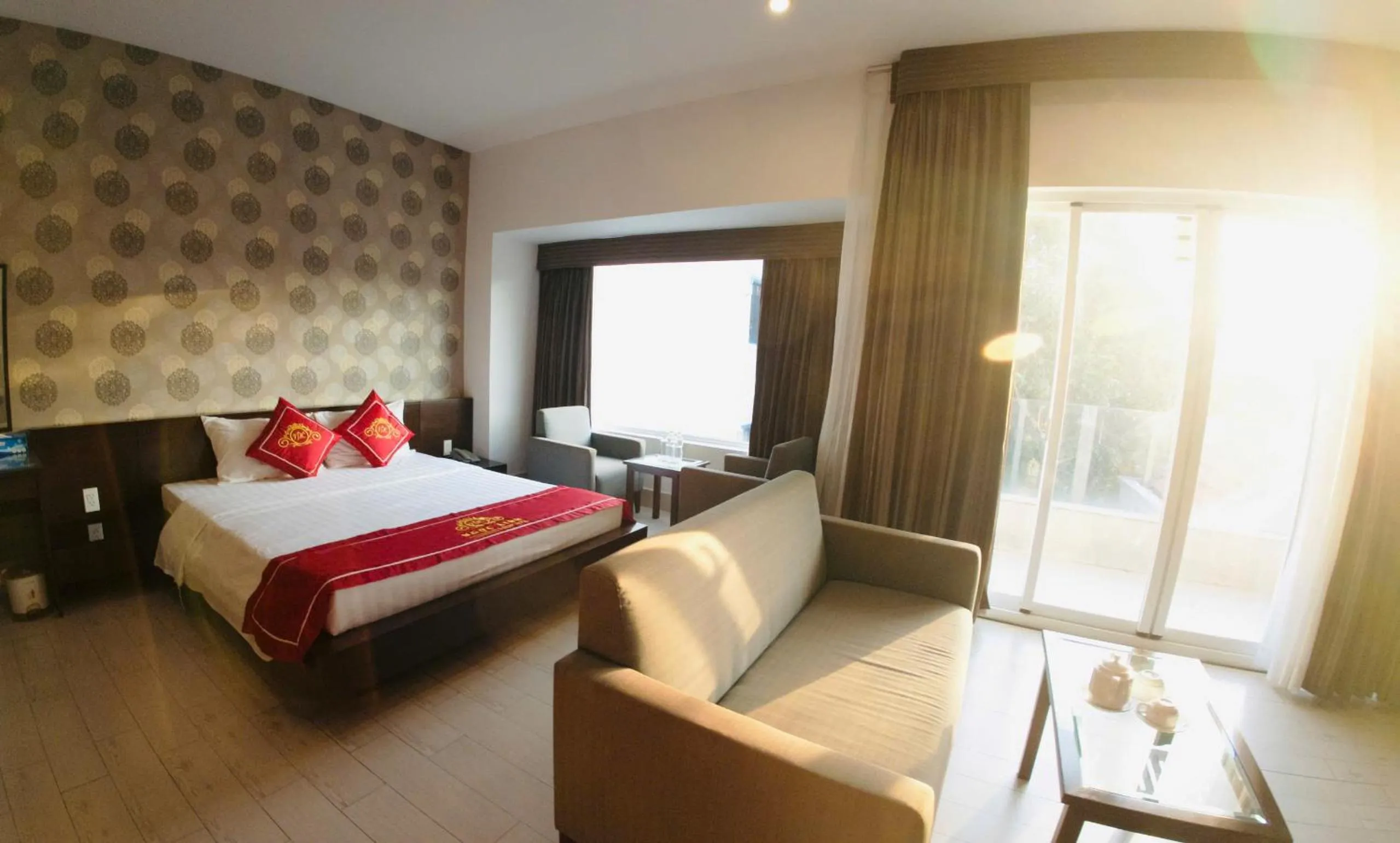 Bed in Ngoc Linh Luxury Hotel