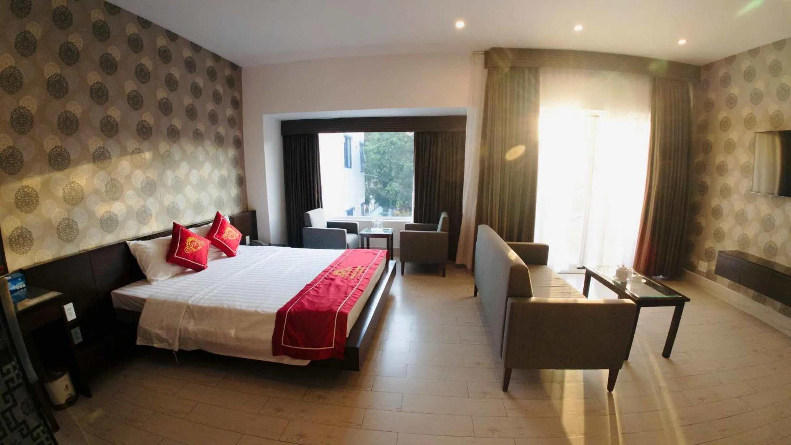 Photo of the whole room, Bed in Ngoc Linh Luxury Hotel